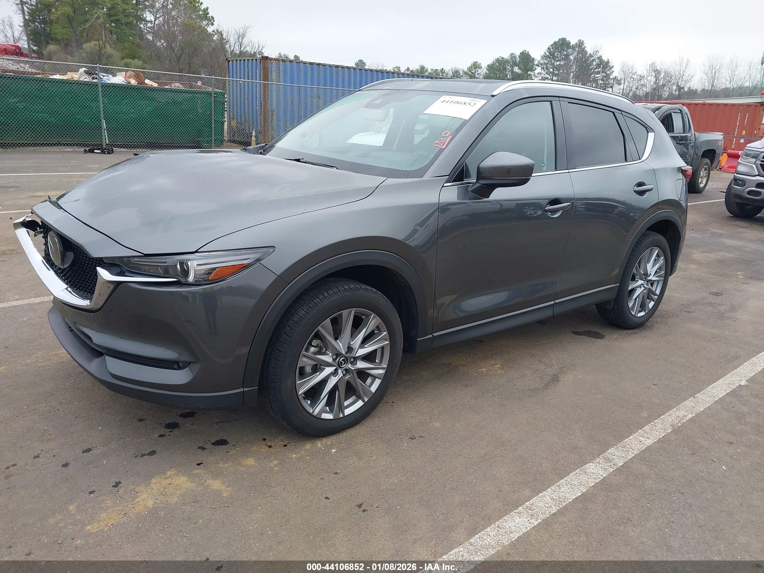 MAZDA CX-5 image 2