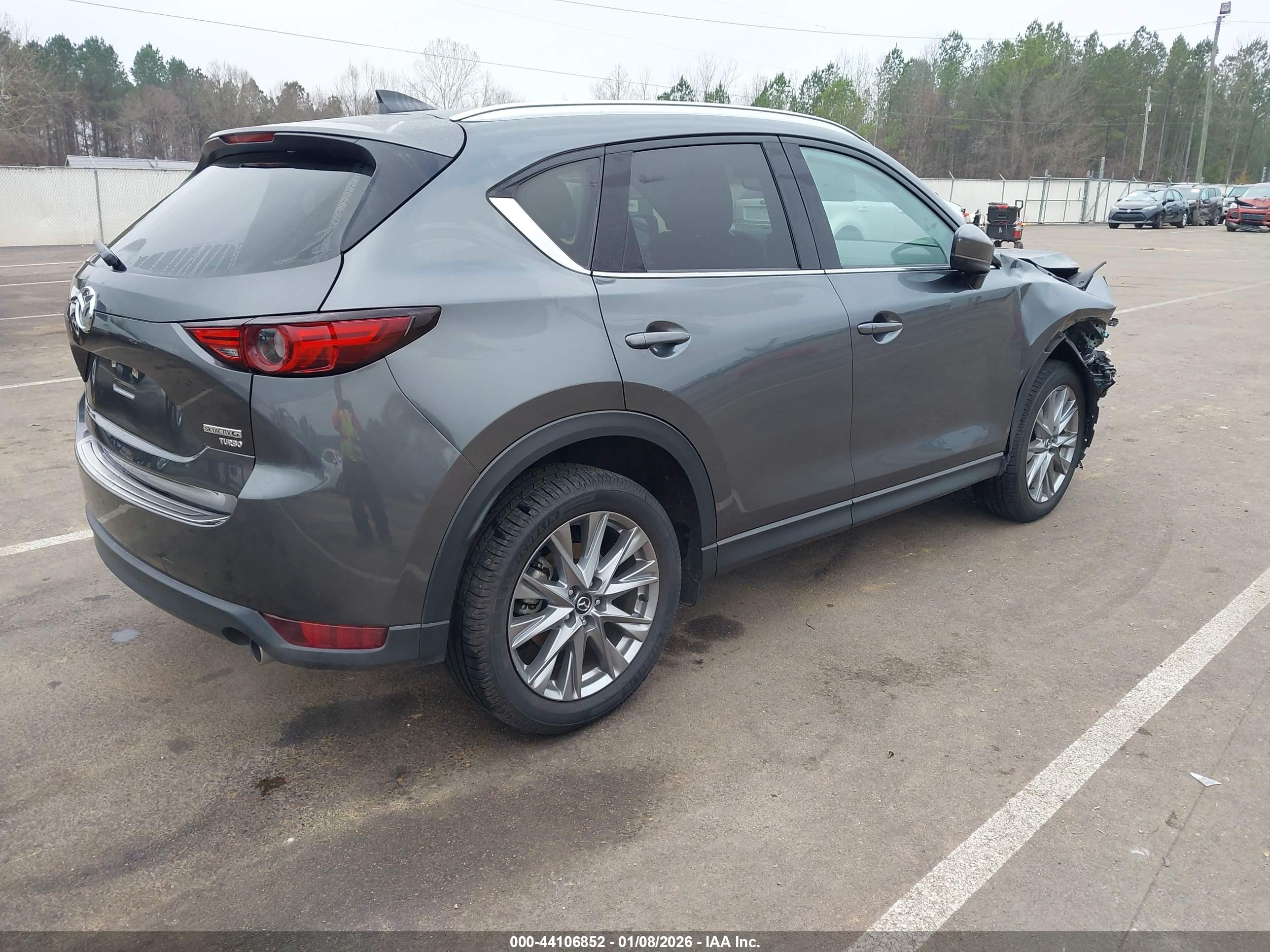 MAZDA CX-5 image 4