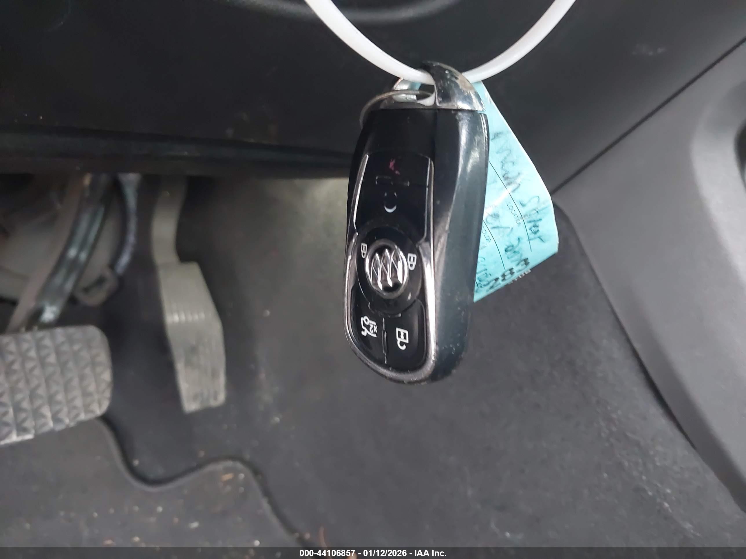BUICK LACROSSE image 11
