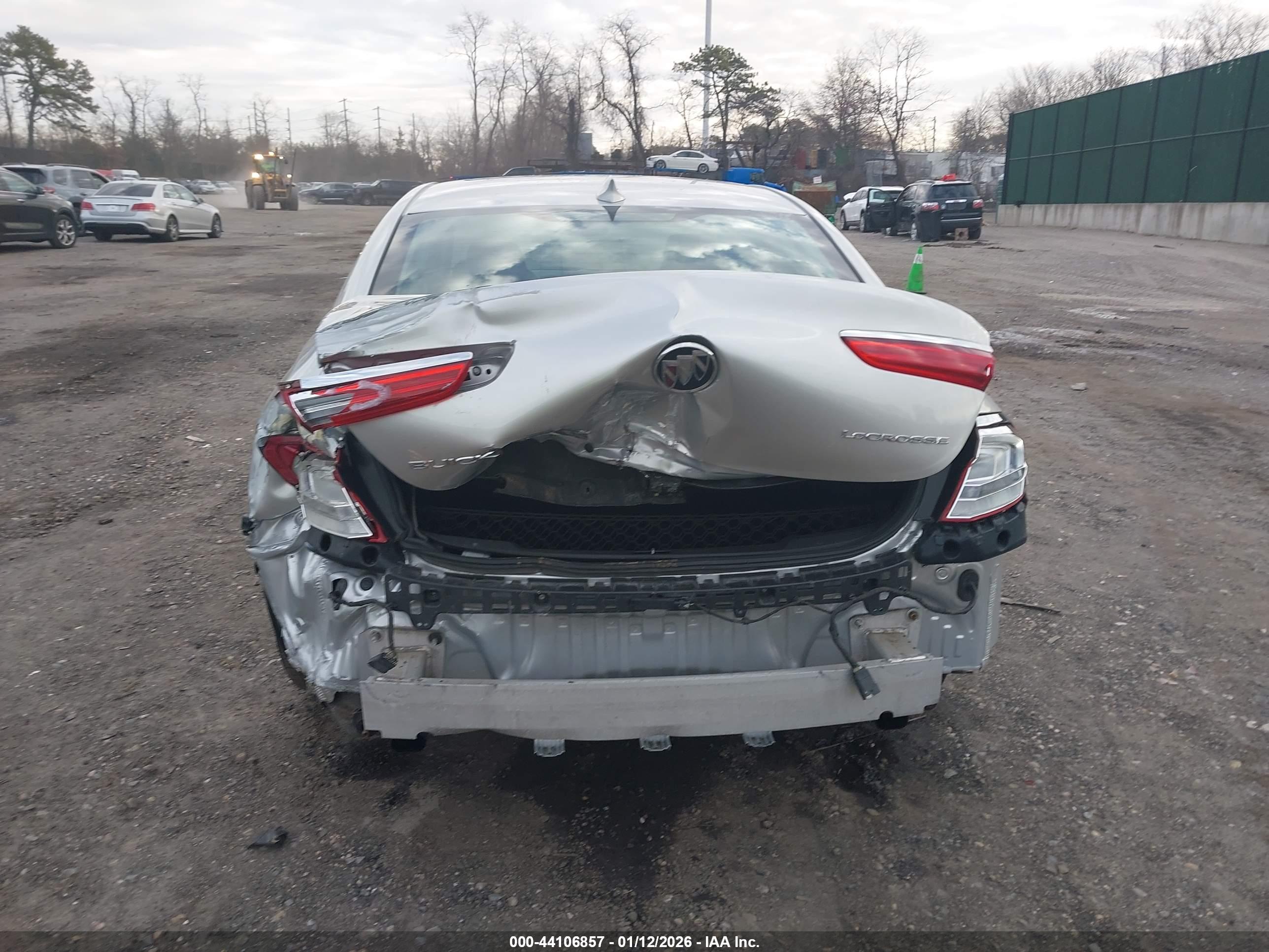 BUICK LACROSSE image 6