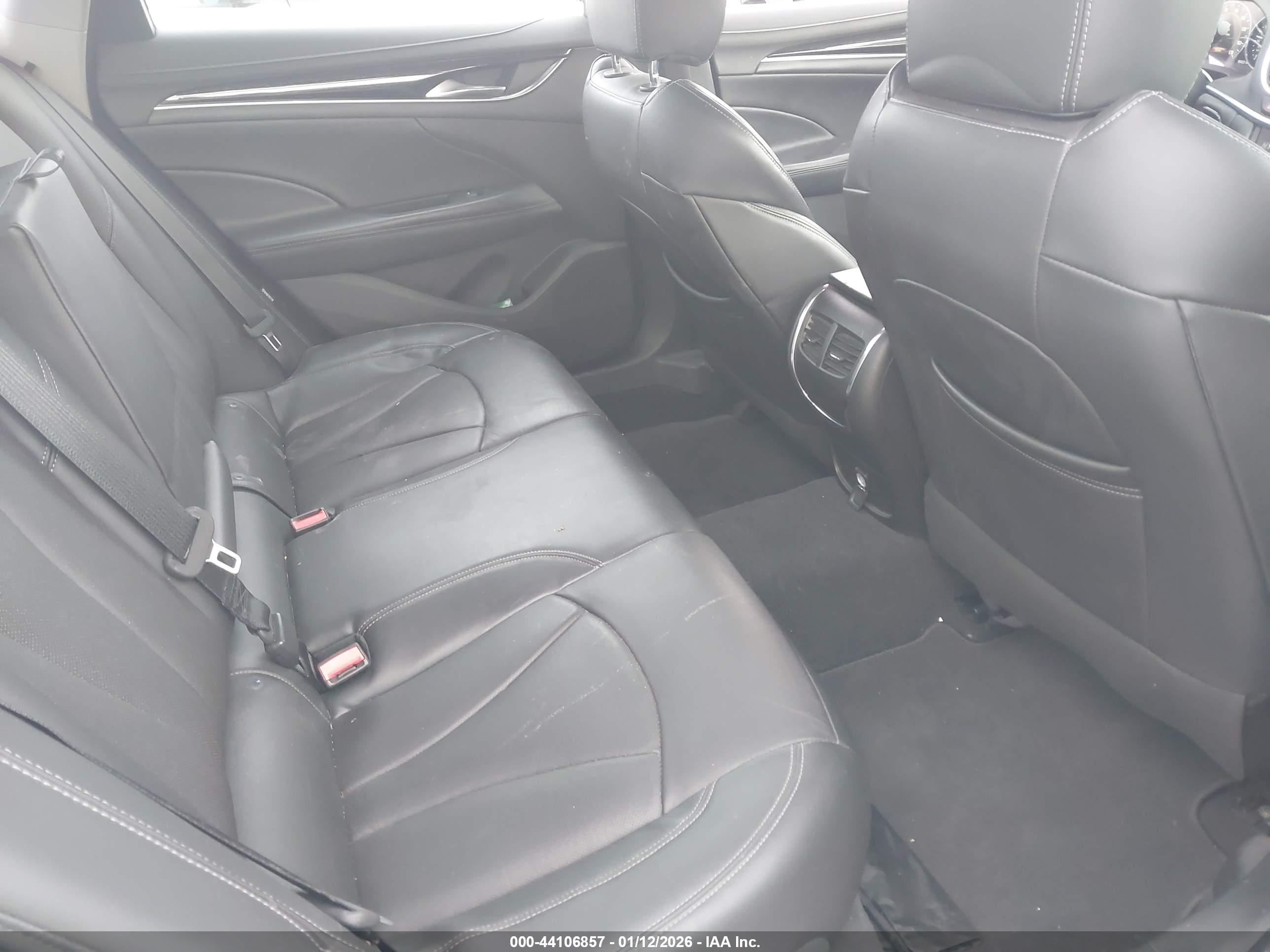 BUICK LACROSSE image 8
