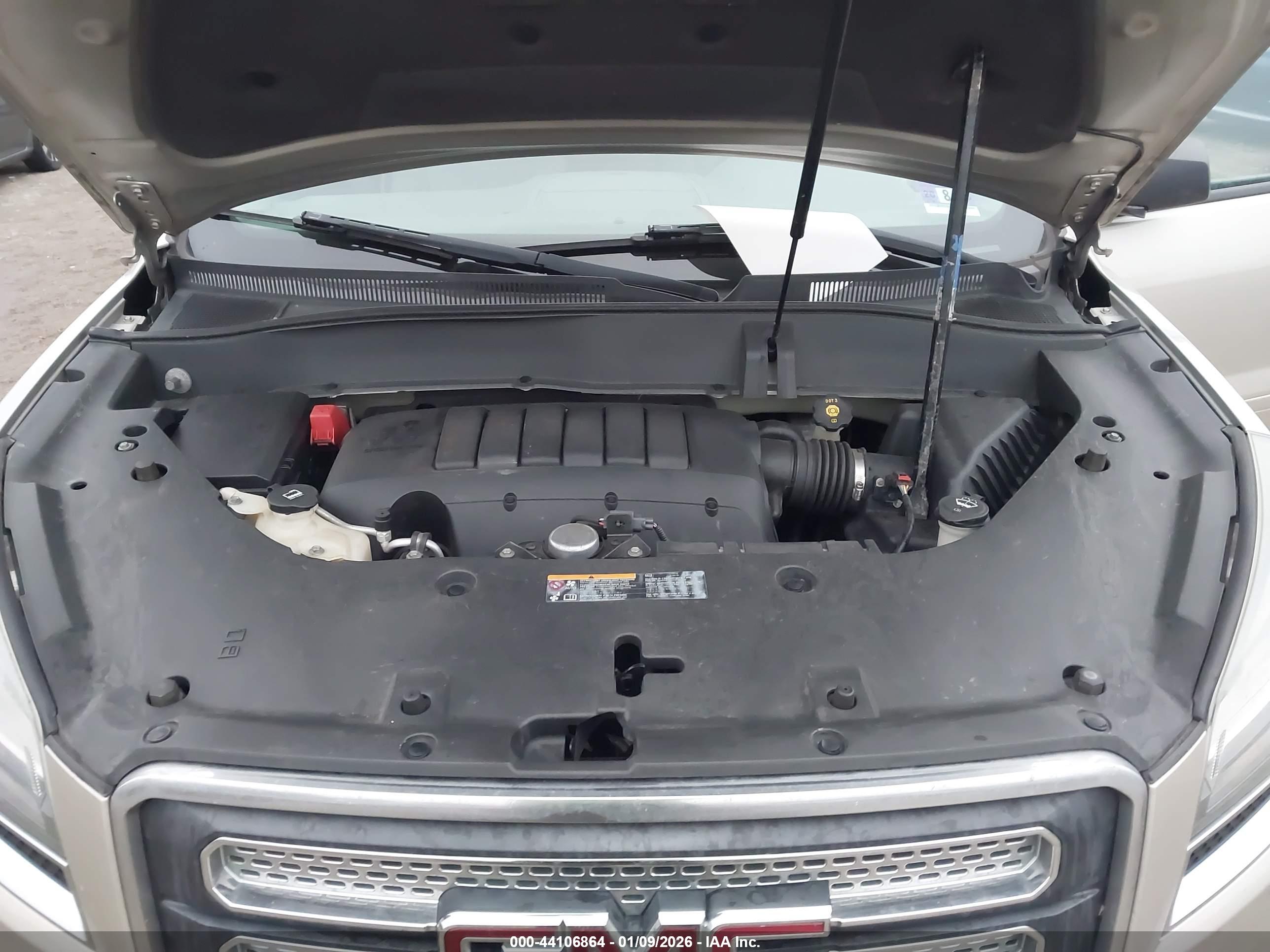 GMC ACADIA image 10