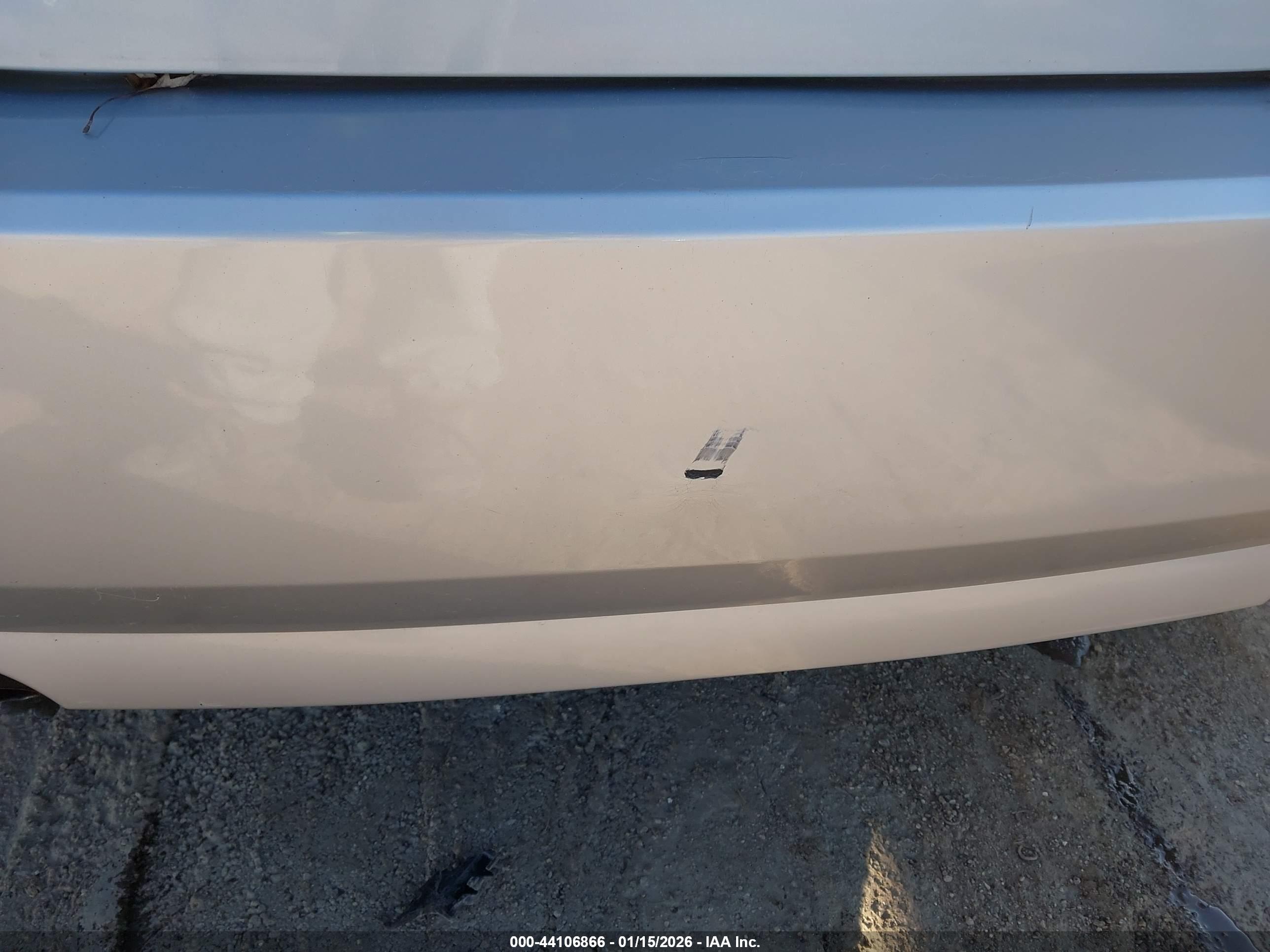 FORD FUSION image 6