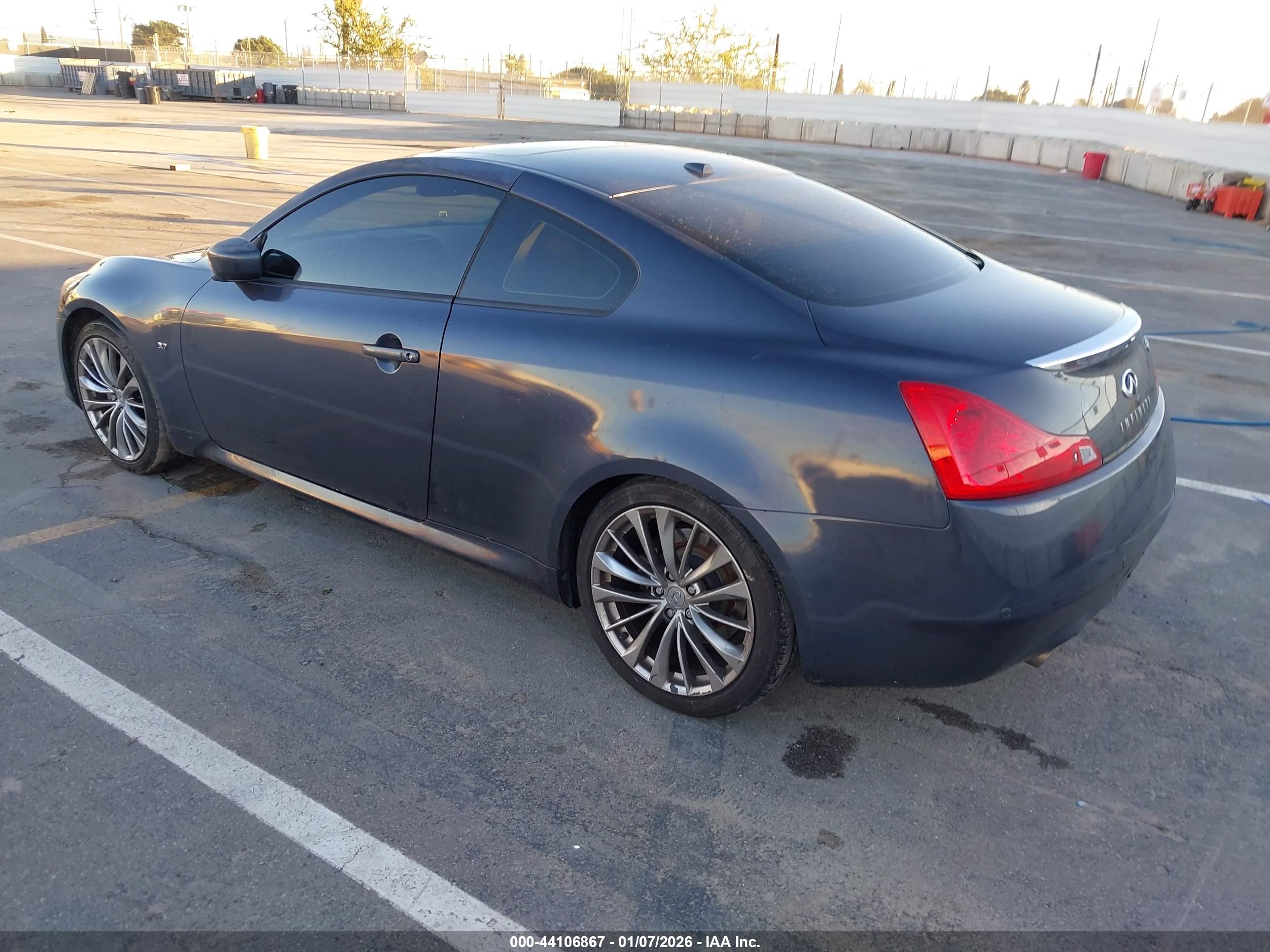 INFINITI Q60 image 3