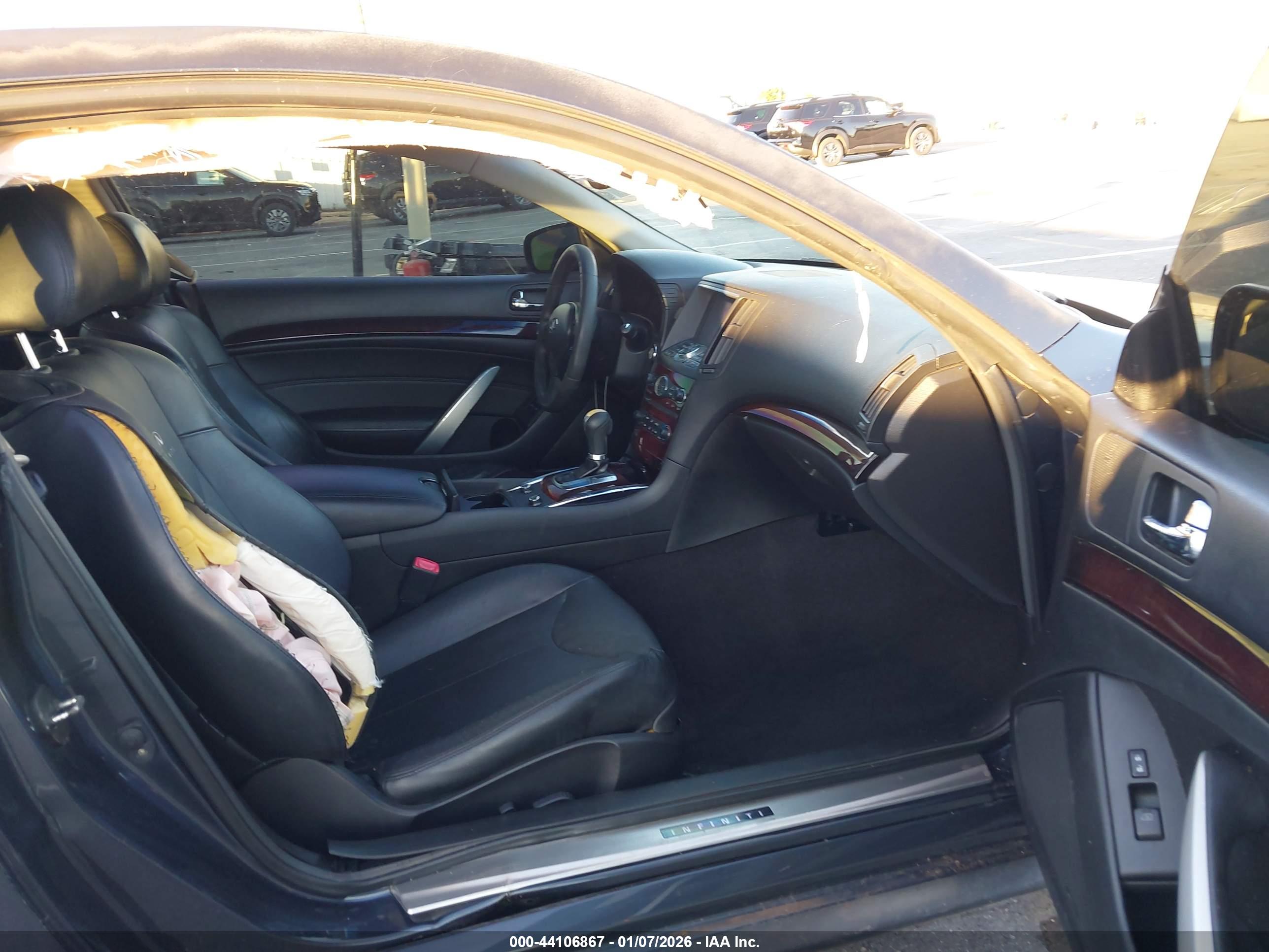 INFINITI Q60 image 5