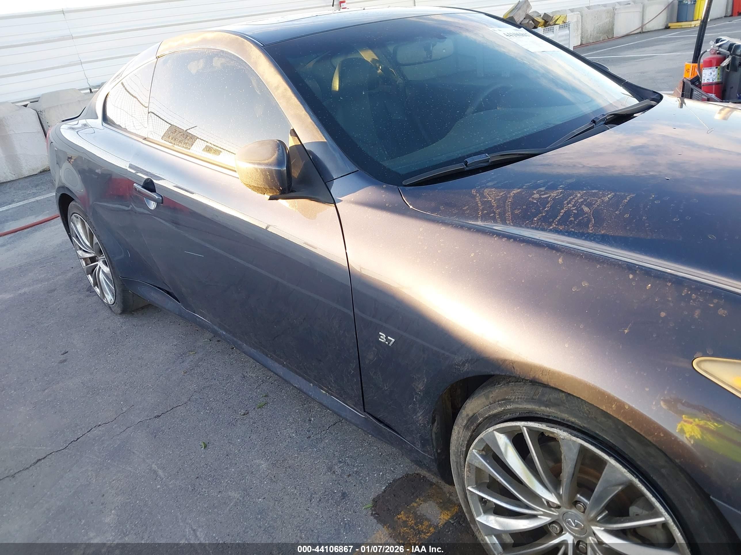 INFINITI Q60 image 6