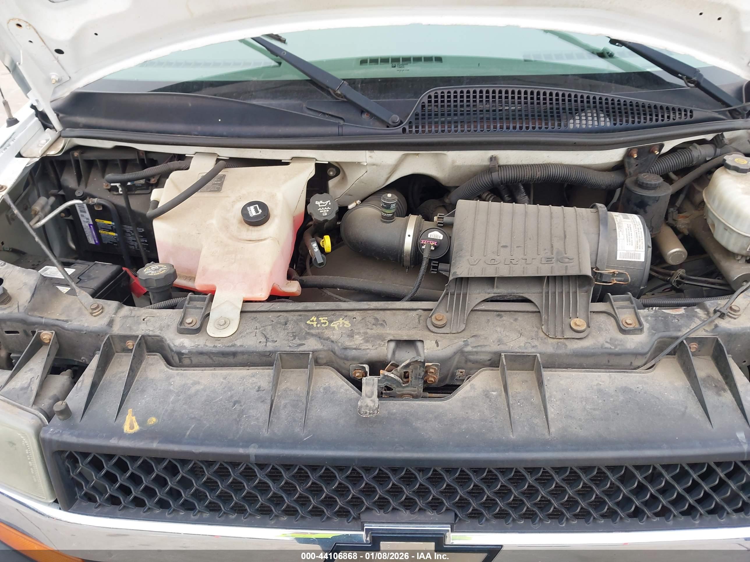 CHEVROLET EXPRESS image 10