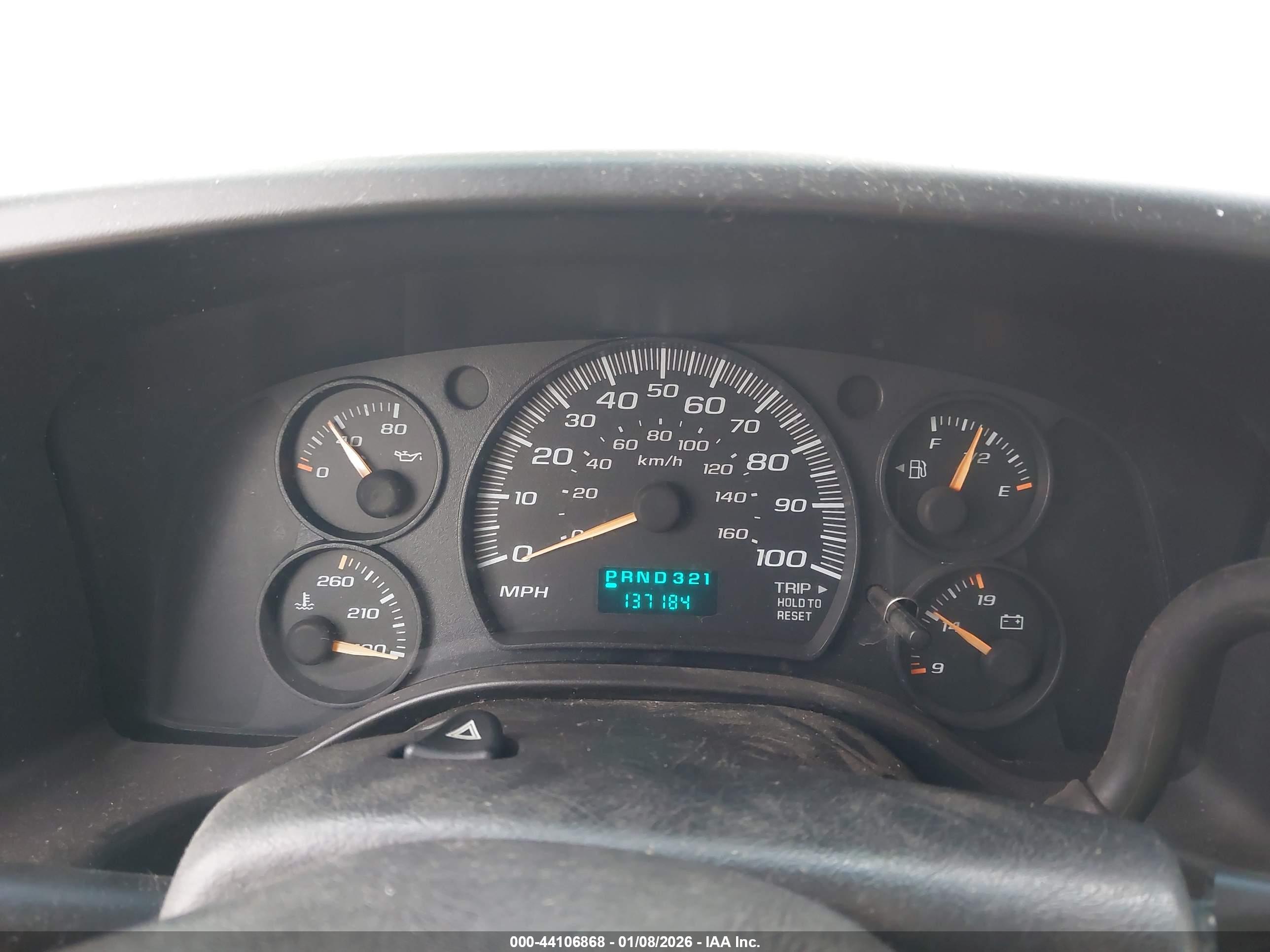 CHEVROLET EXPRESS image 7