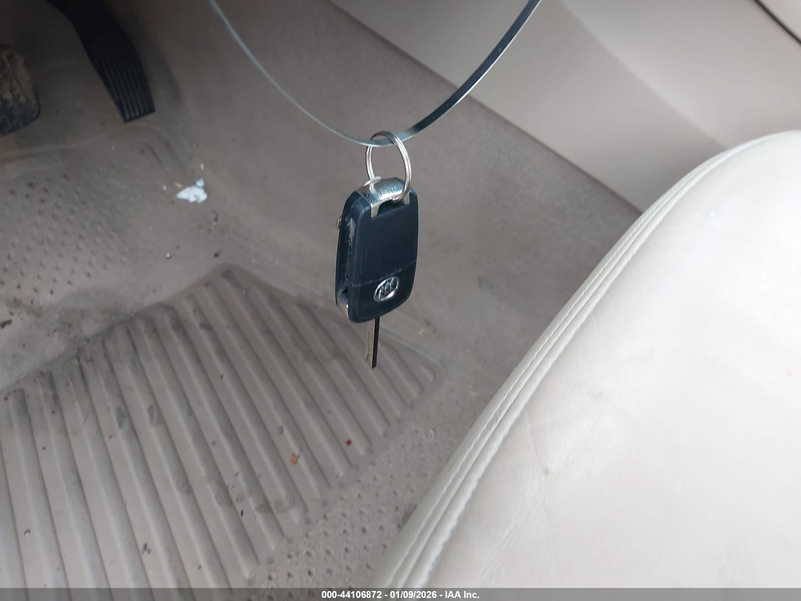 BUICK LACROSSE image 11
