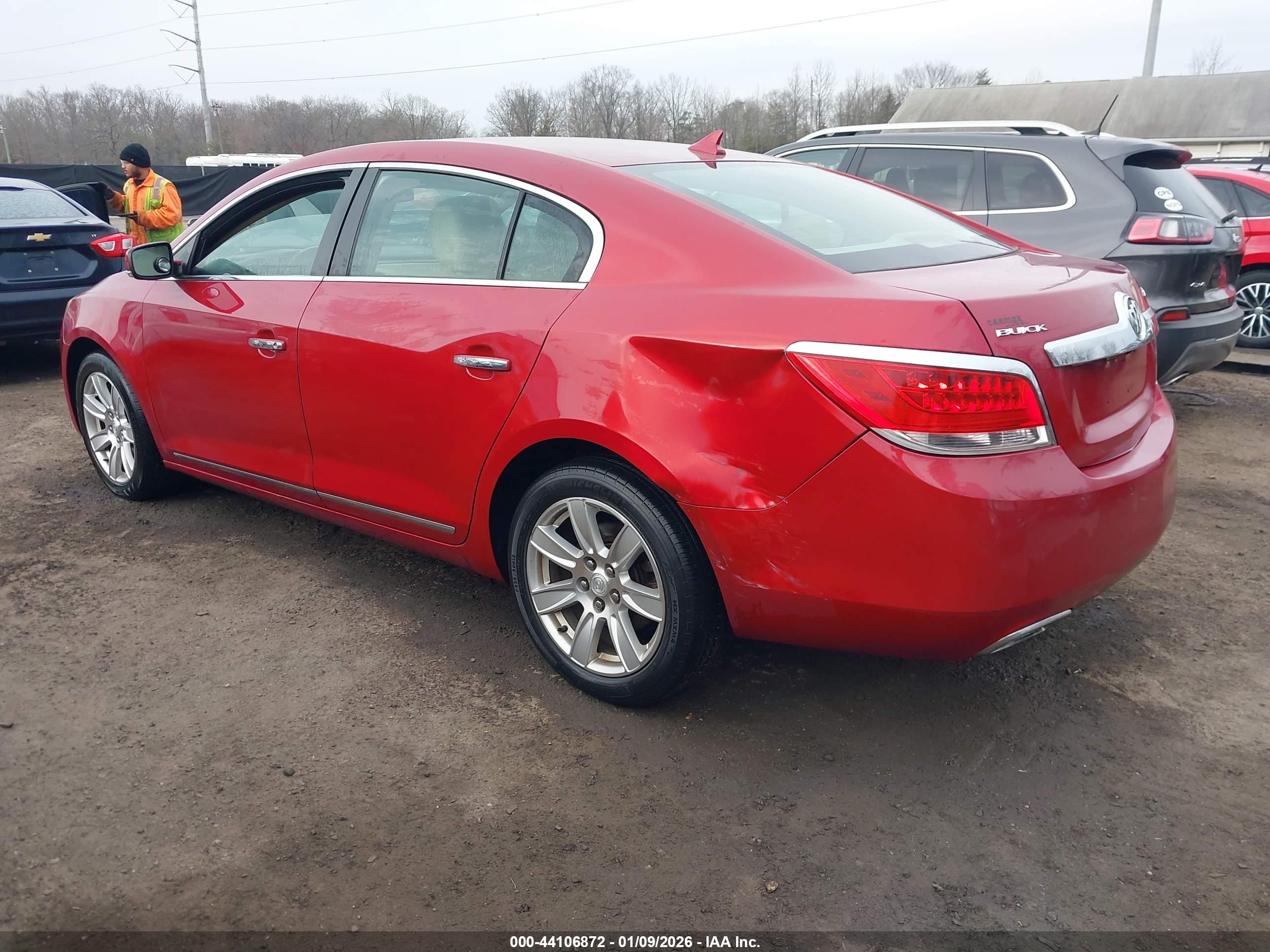 BUICK LACROSSE image 3