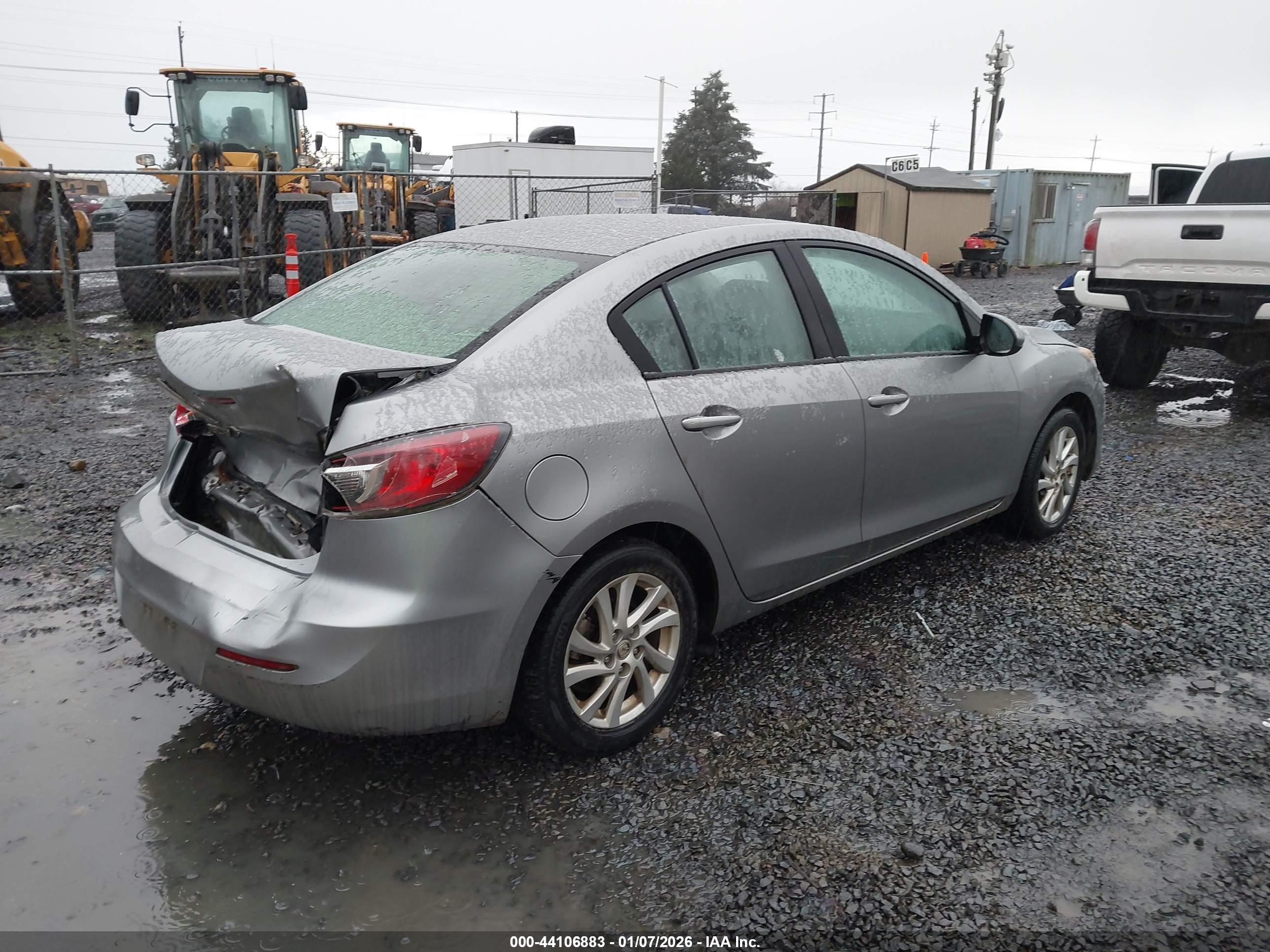 MAZDA MAZDA3 image 4