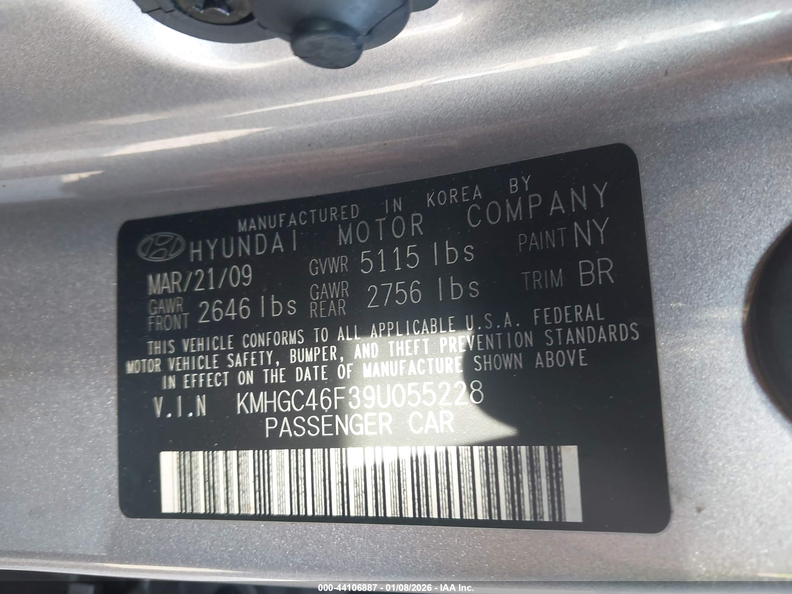 HYUNDAI GENESIS image 9