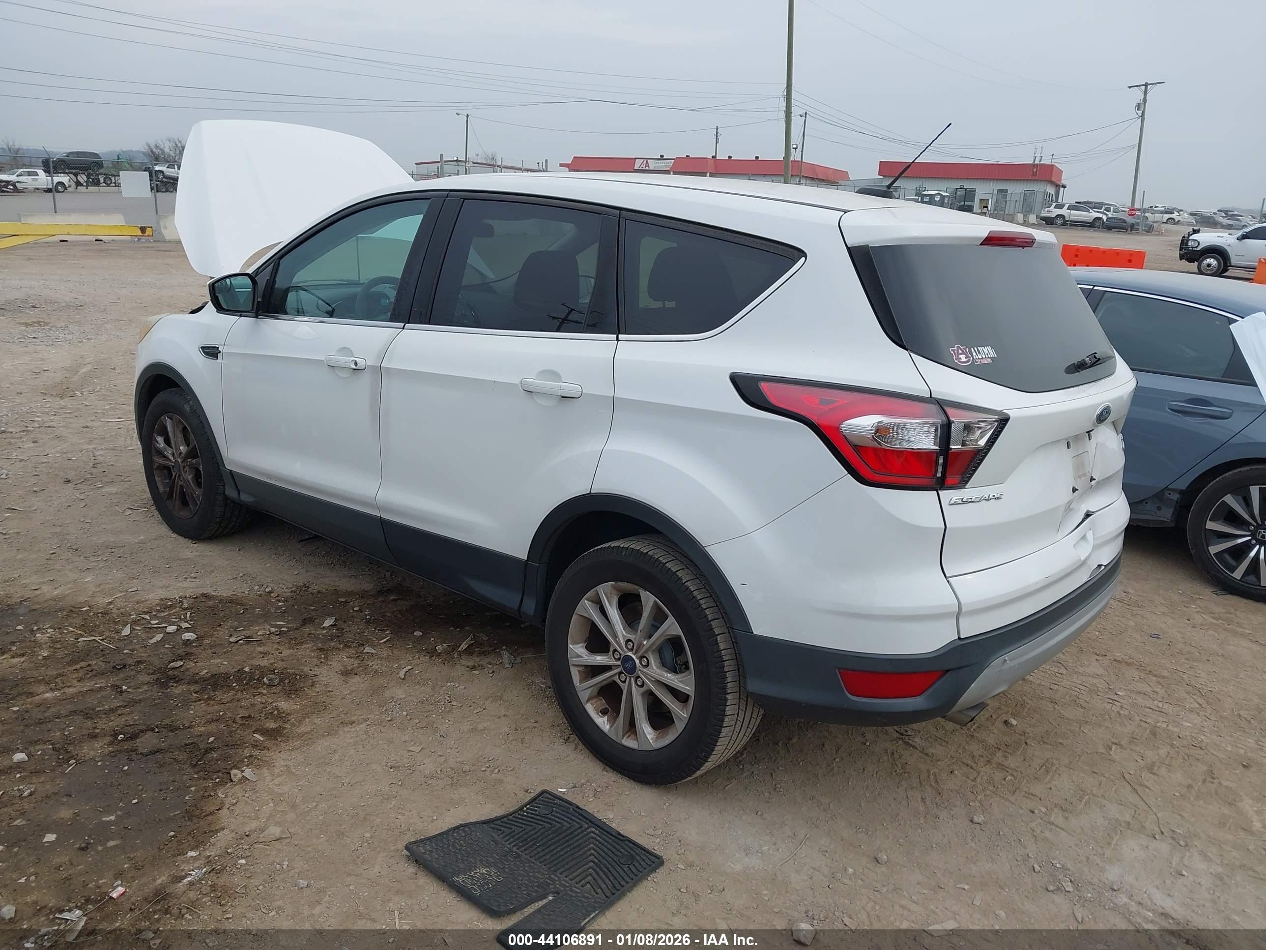FORD ESCAPE image 3