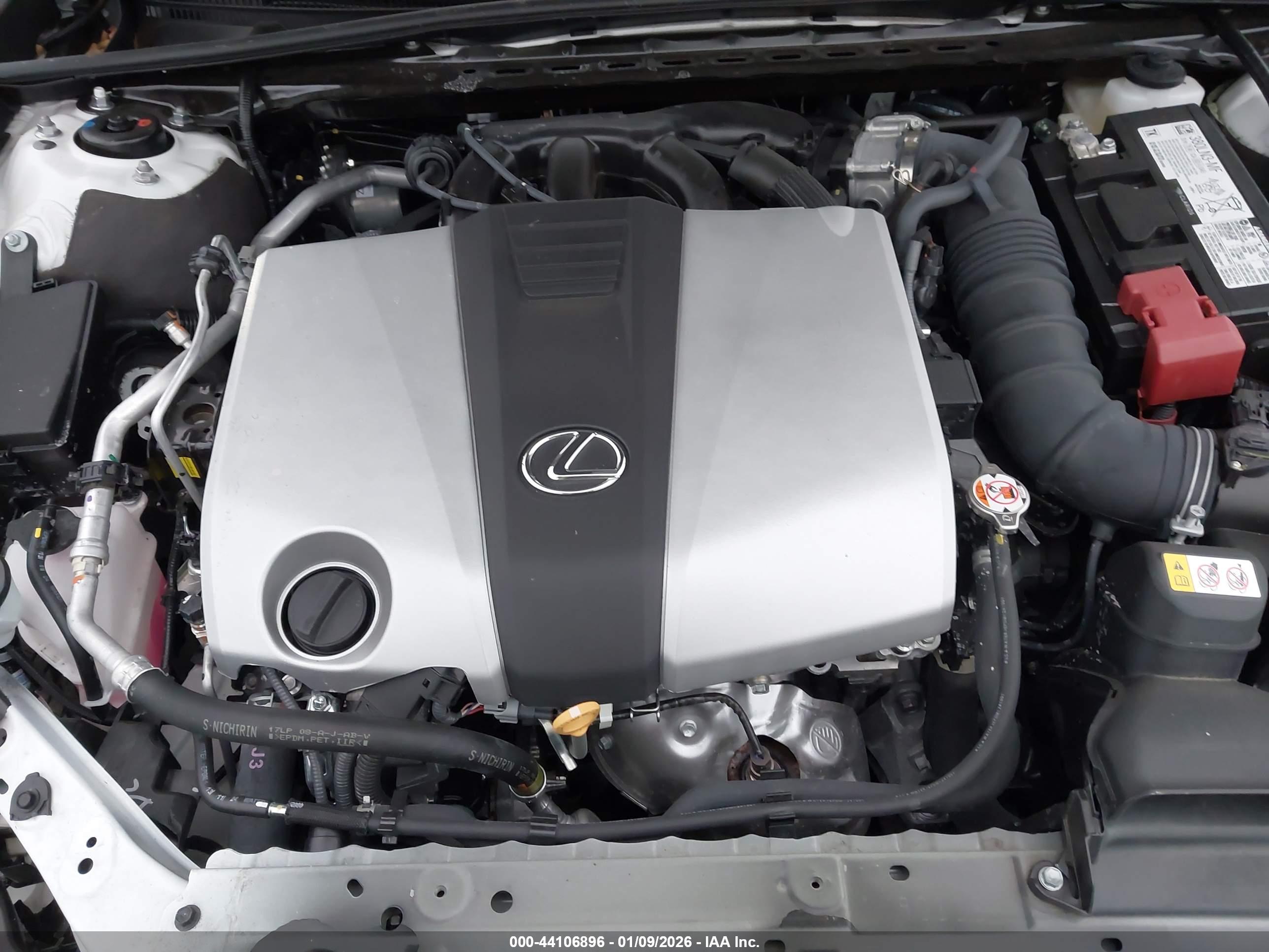LEXUS ES image 10