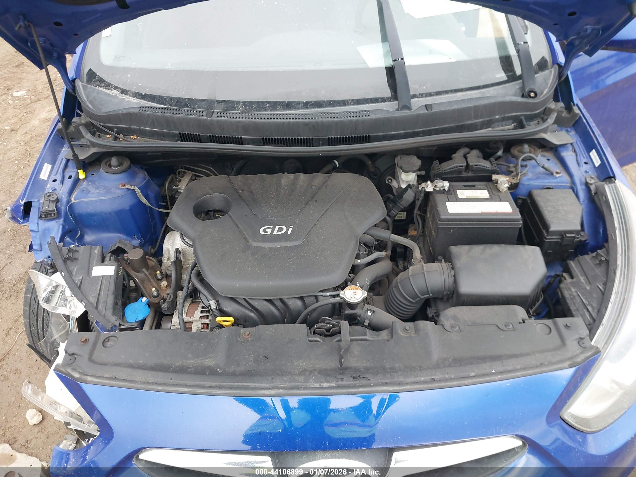 HYUNDAI ACCENT image 10