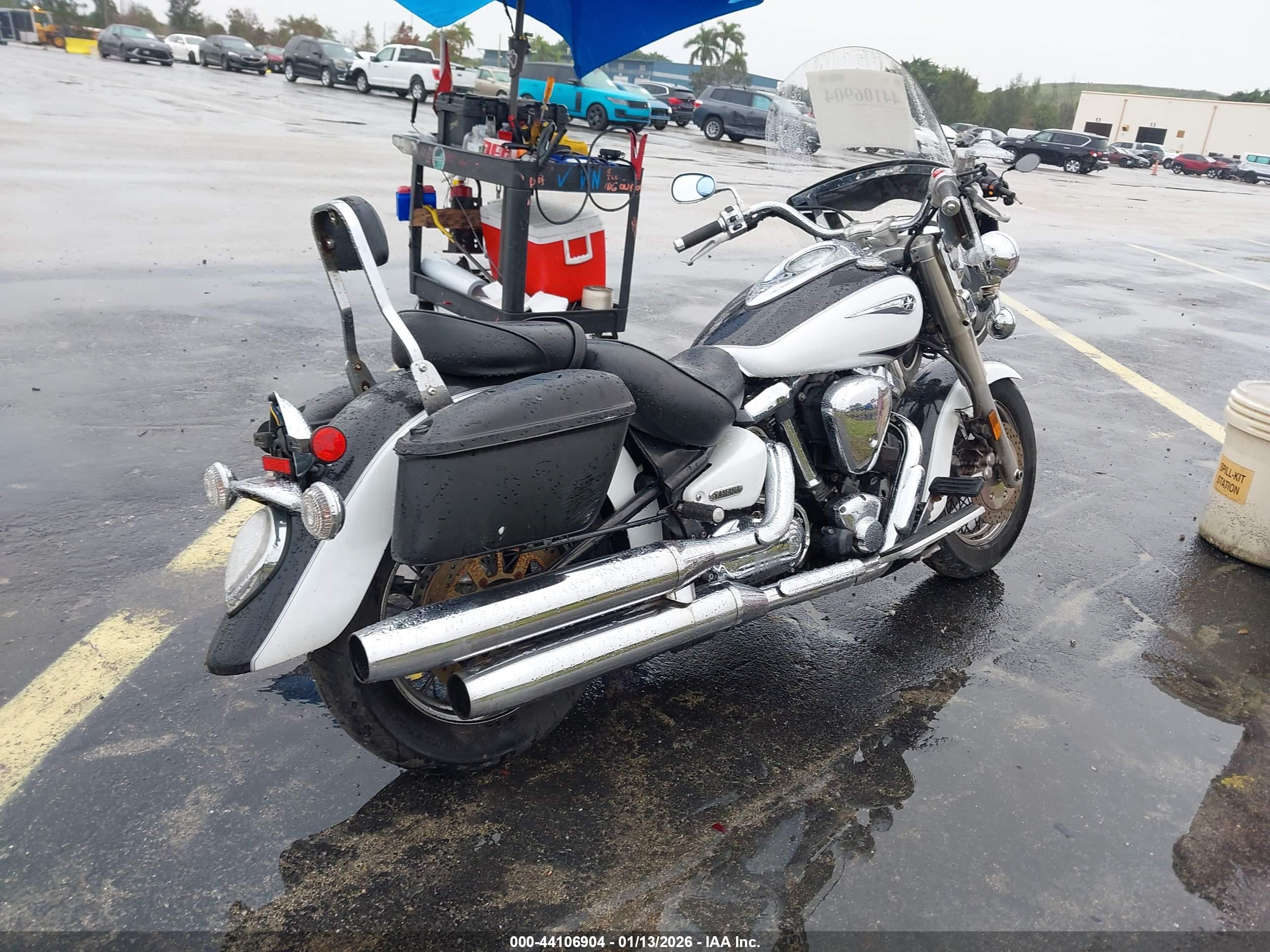 YAMAHA XV1700 image 4