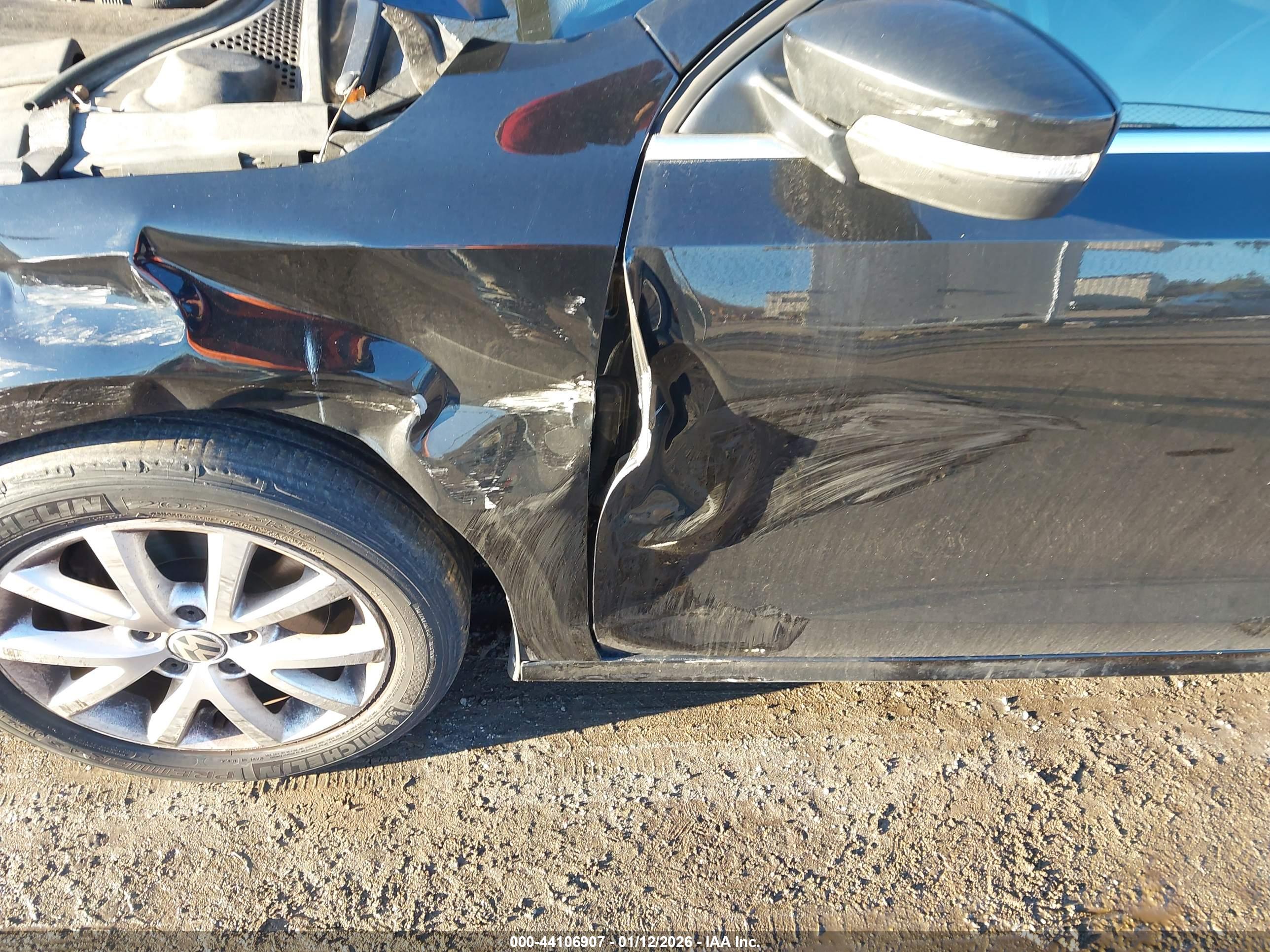 VOLKSWAGEN JETTA image 6