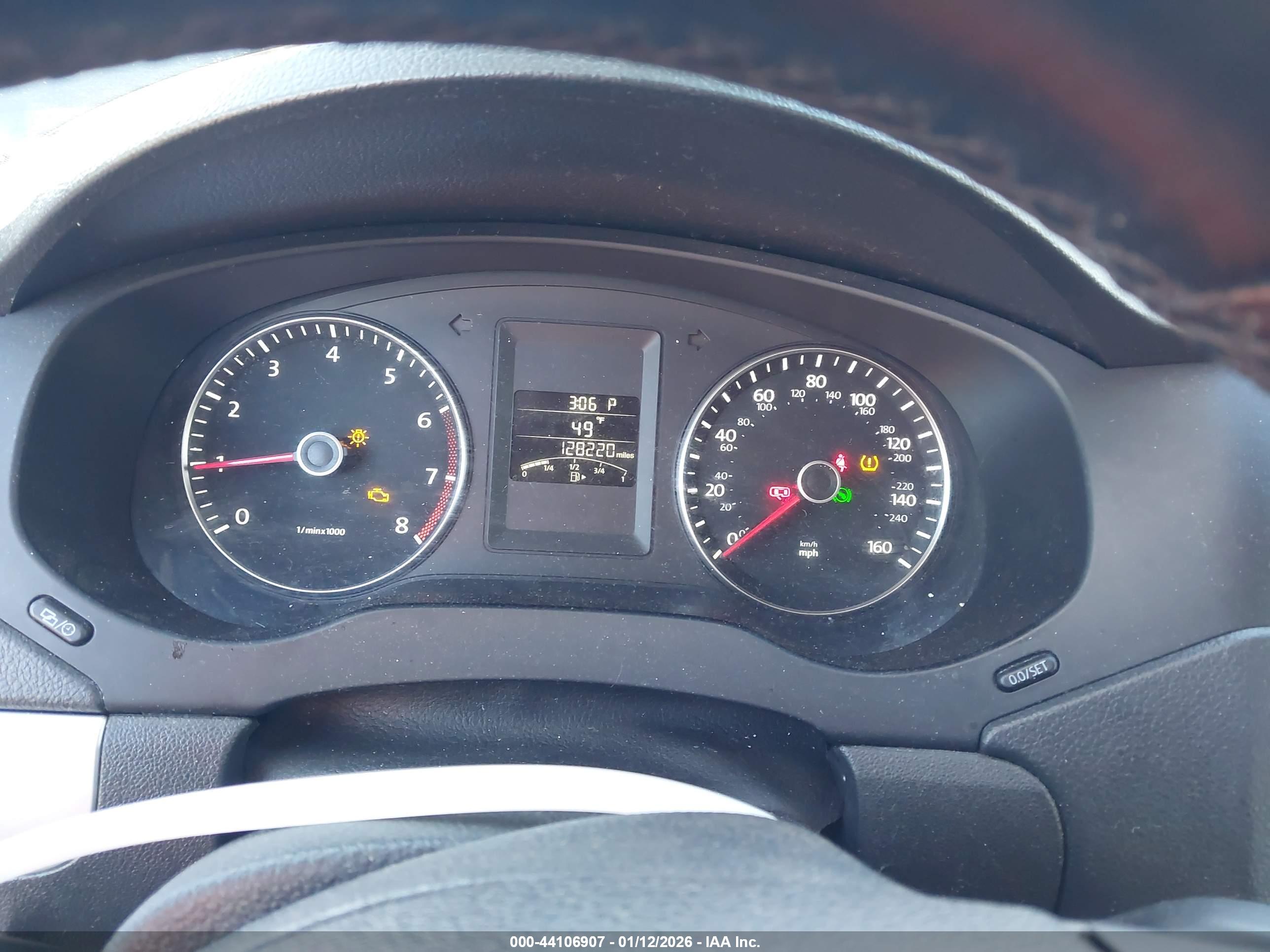 VOLKSWAGEN JETTA image 7