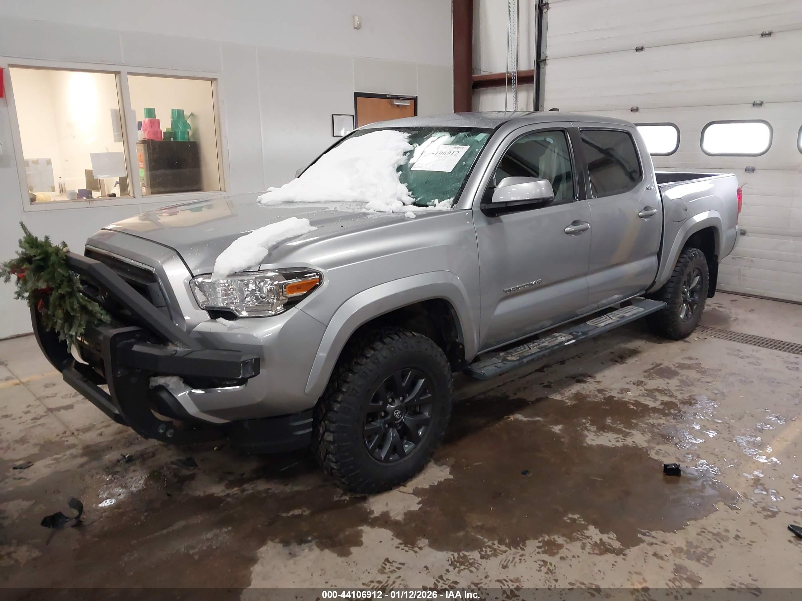 TOYOTA TACOMA image 2