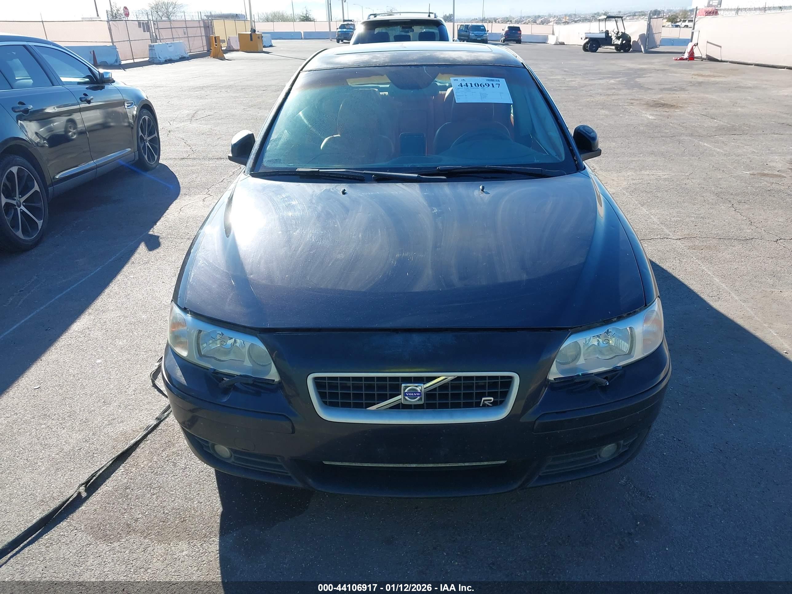 VOLVO S60 image 6