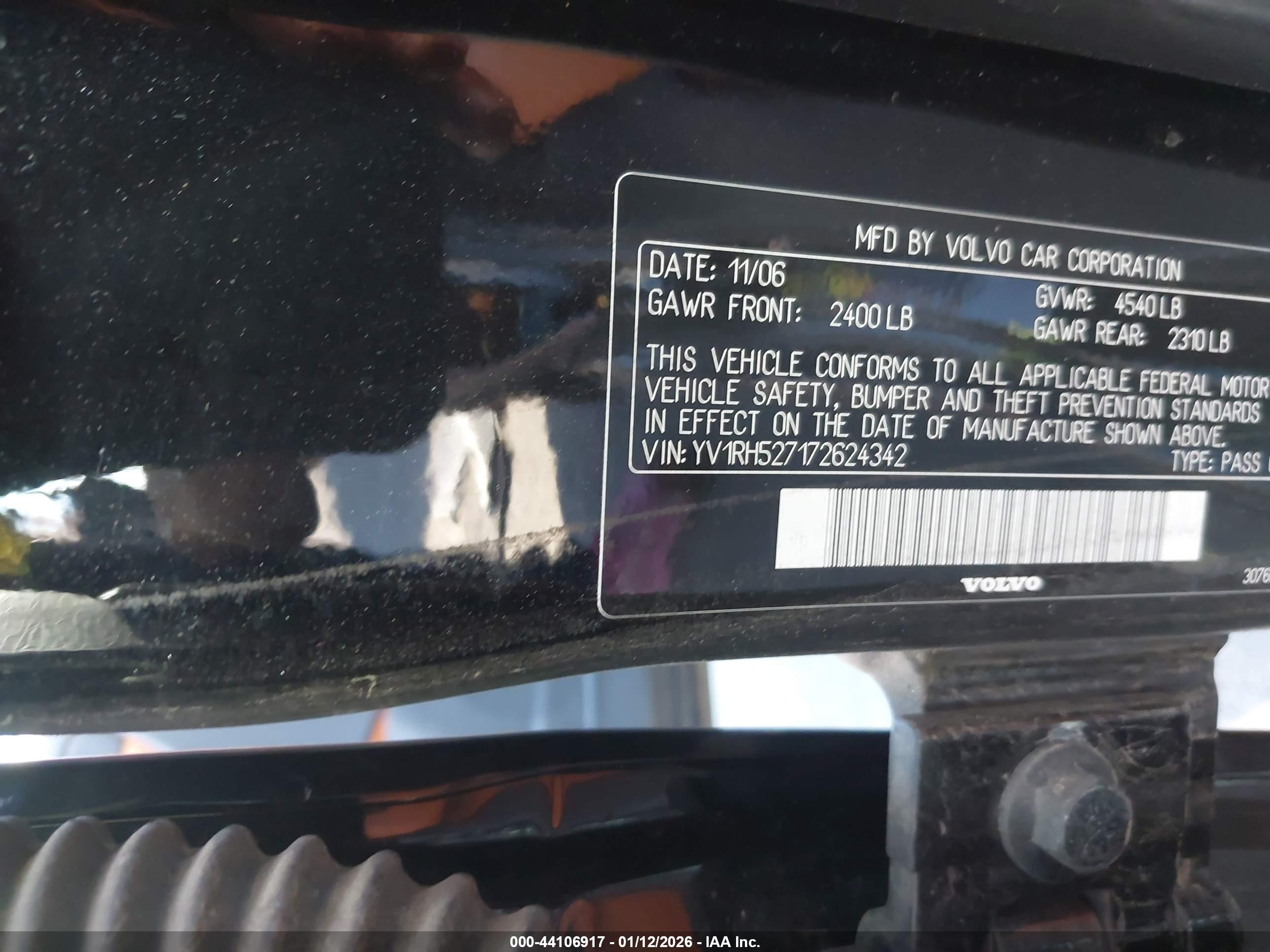VOLVO S60 image 9