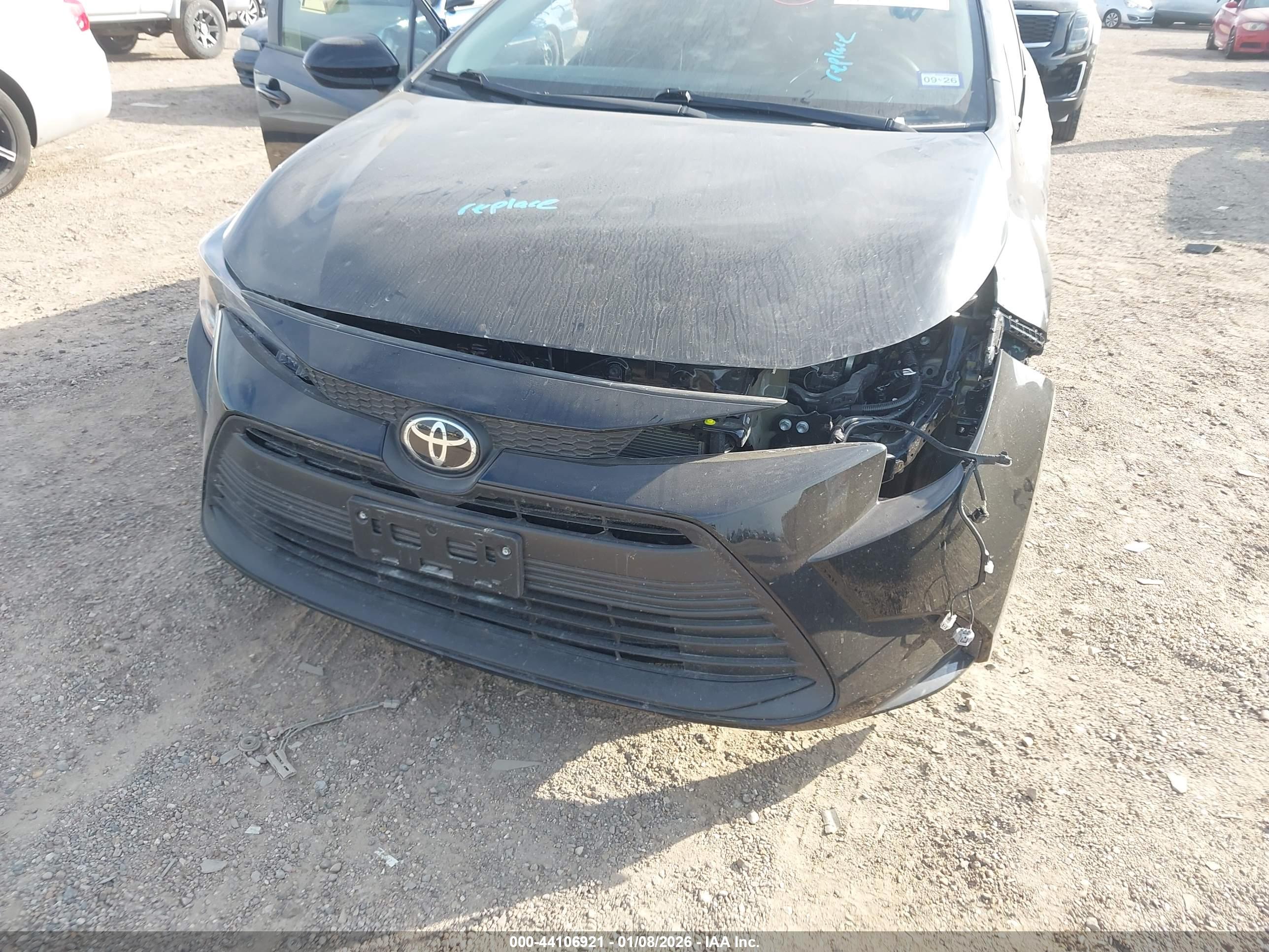 TOYOTA COROLLA image 6