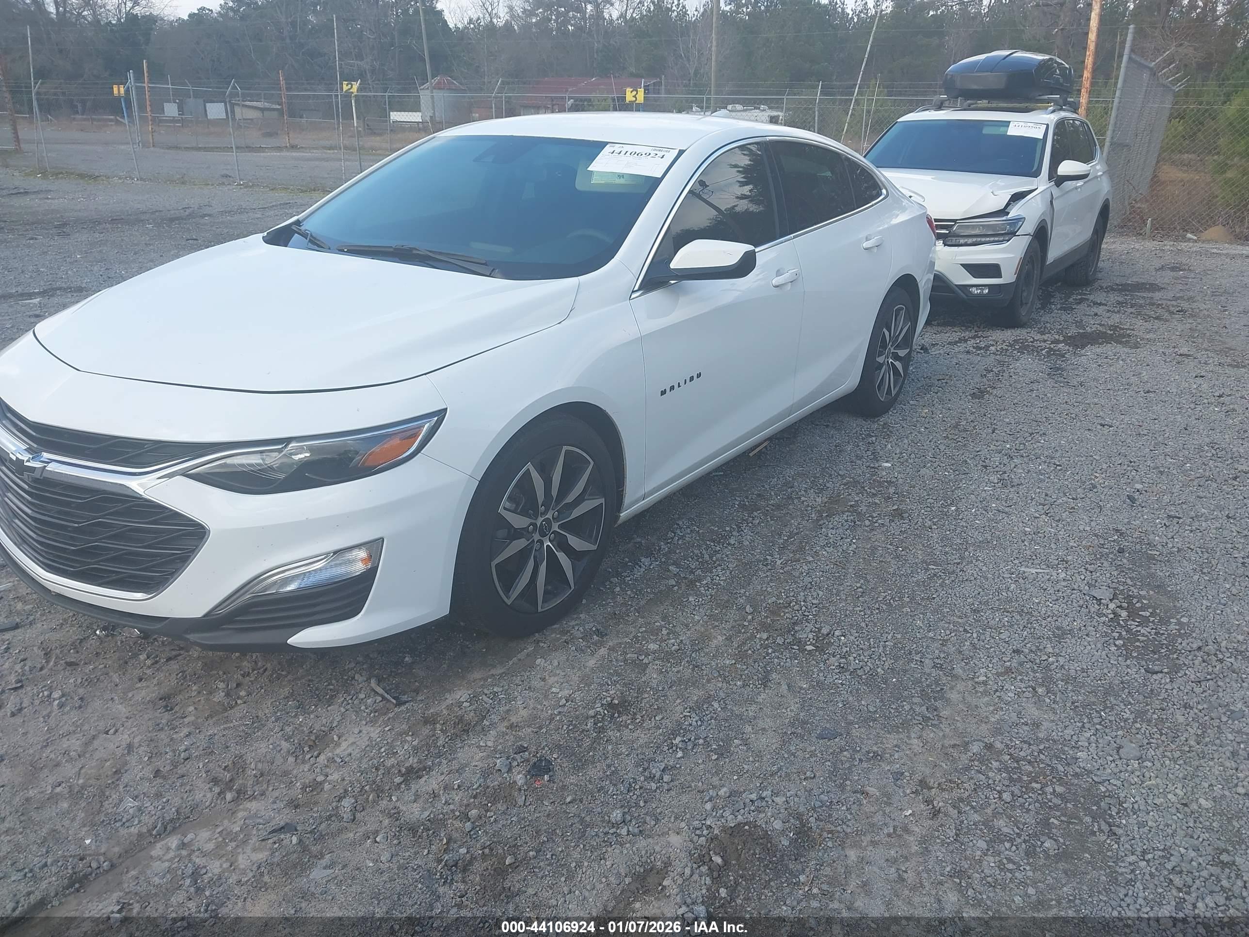 CHEVROLET MALIBU image 2