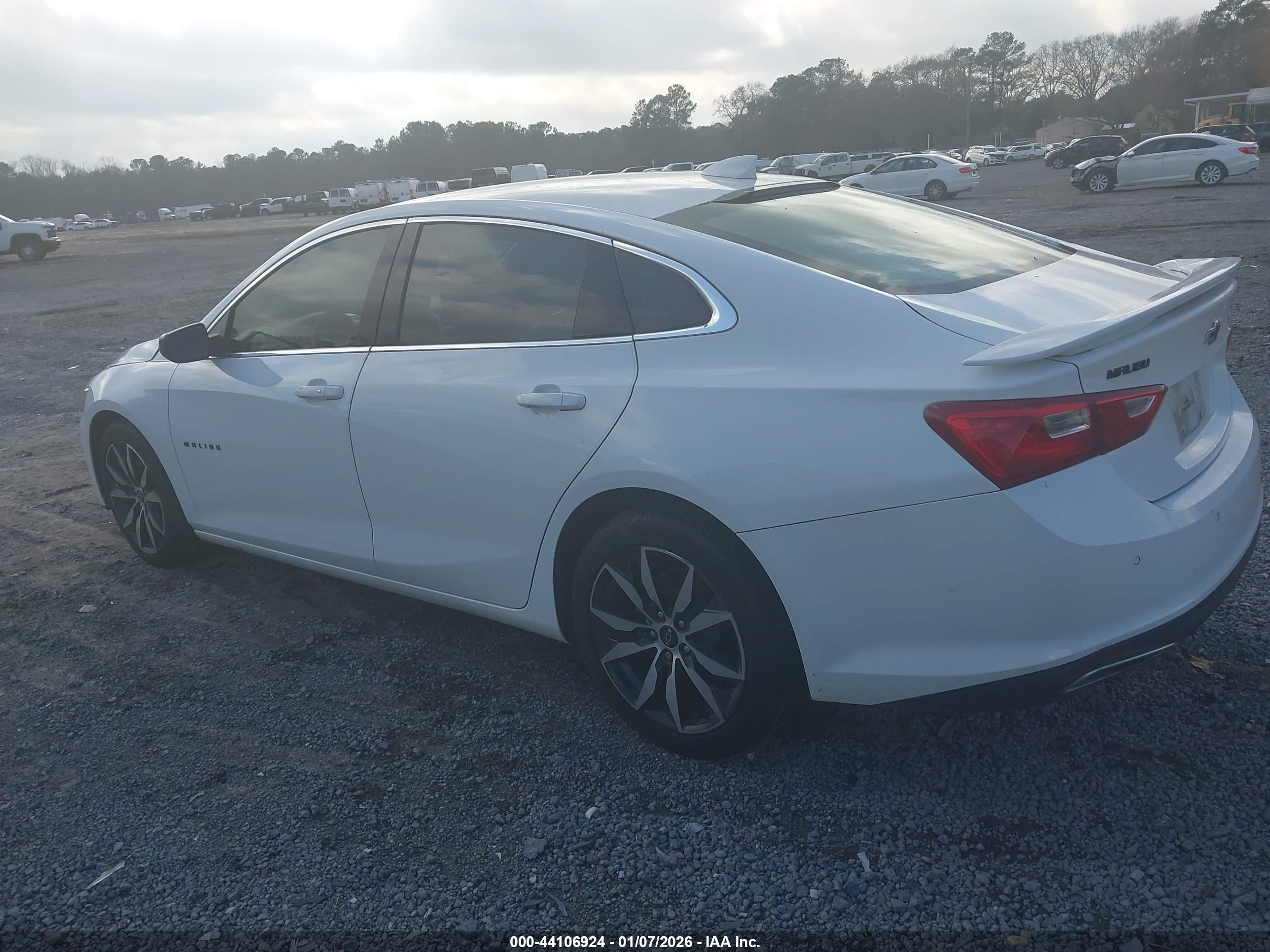 CHEVROLET MALIBU image 3