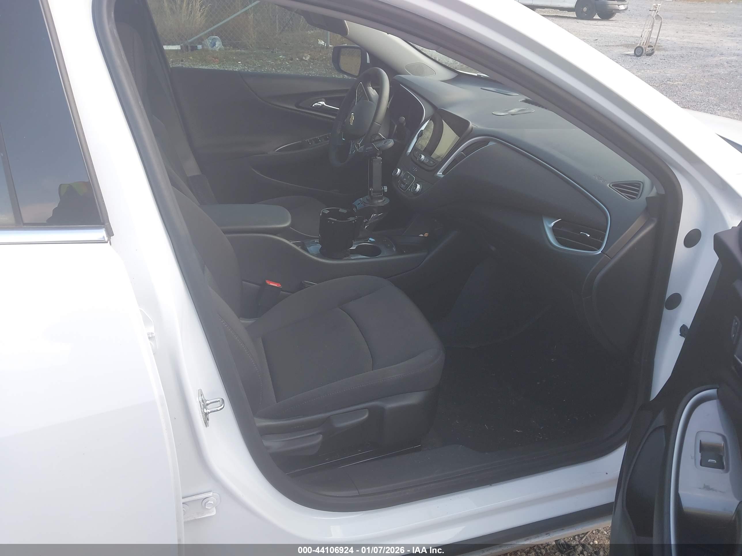 CHEVROLET MALIBU image 5