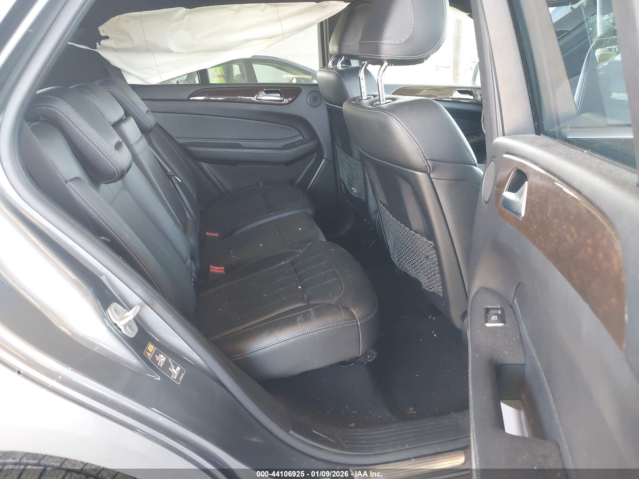 MERCEDES-BENZ GLE image 8