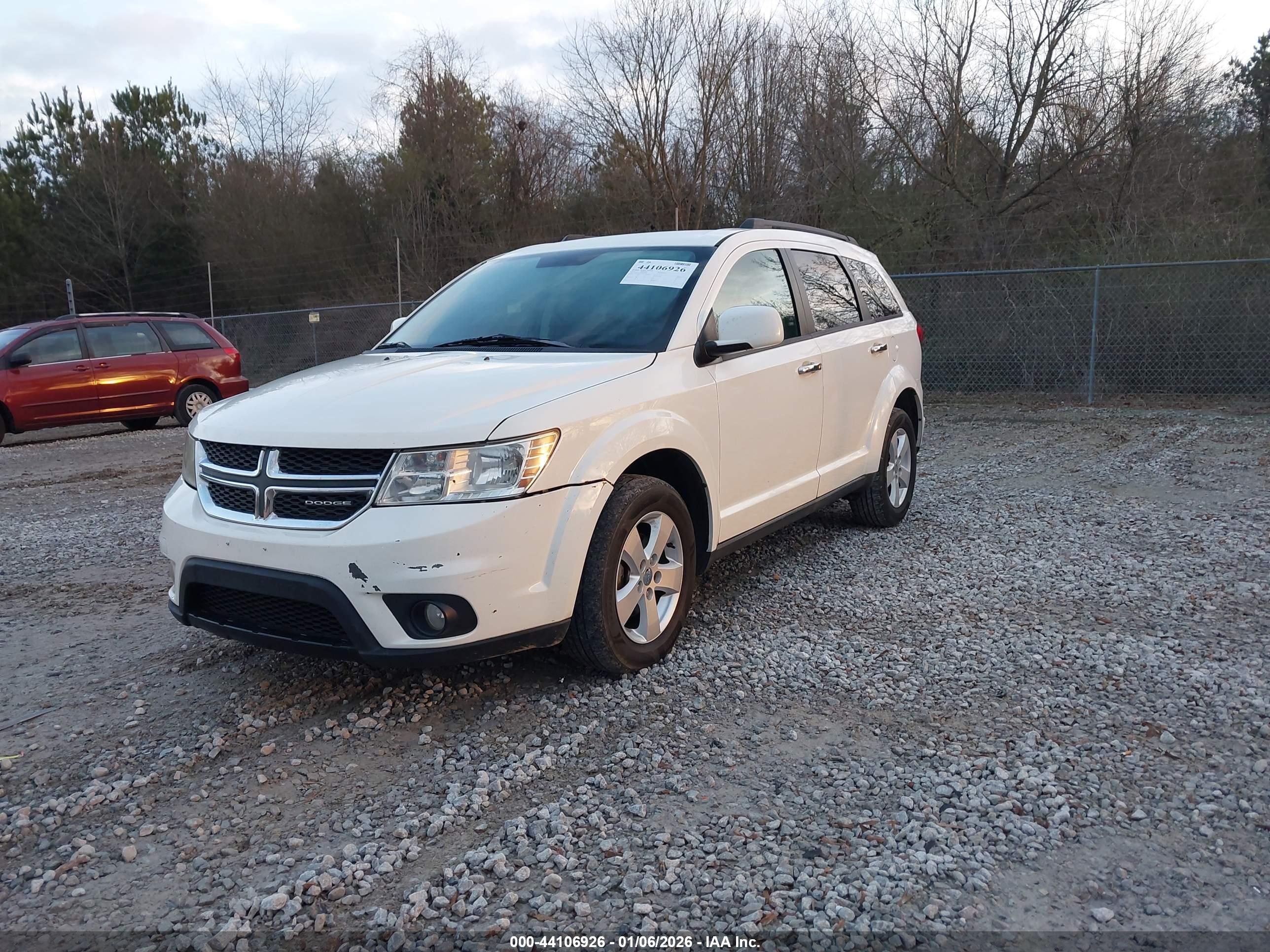 DODGE JOURNEY image 2