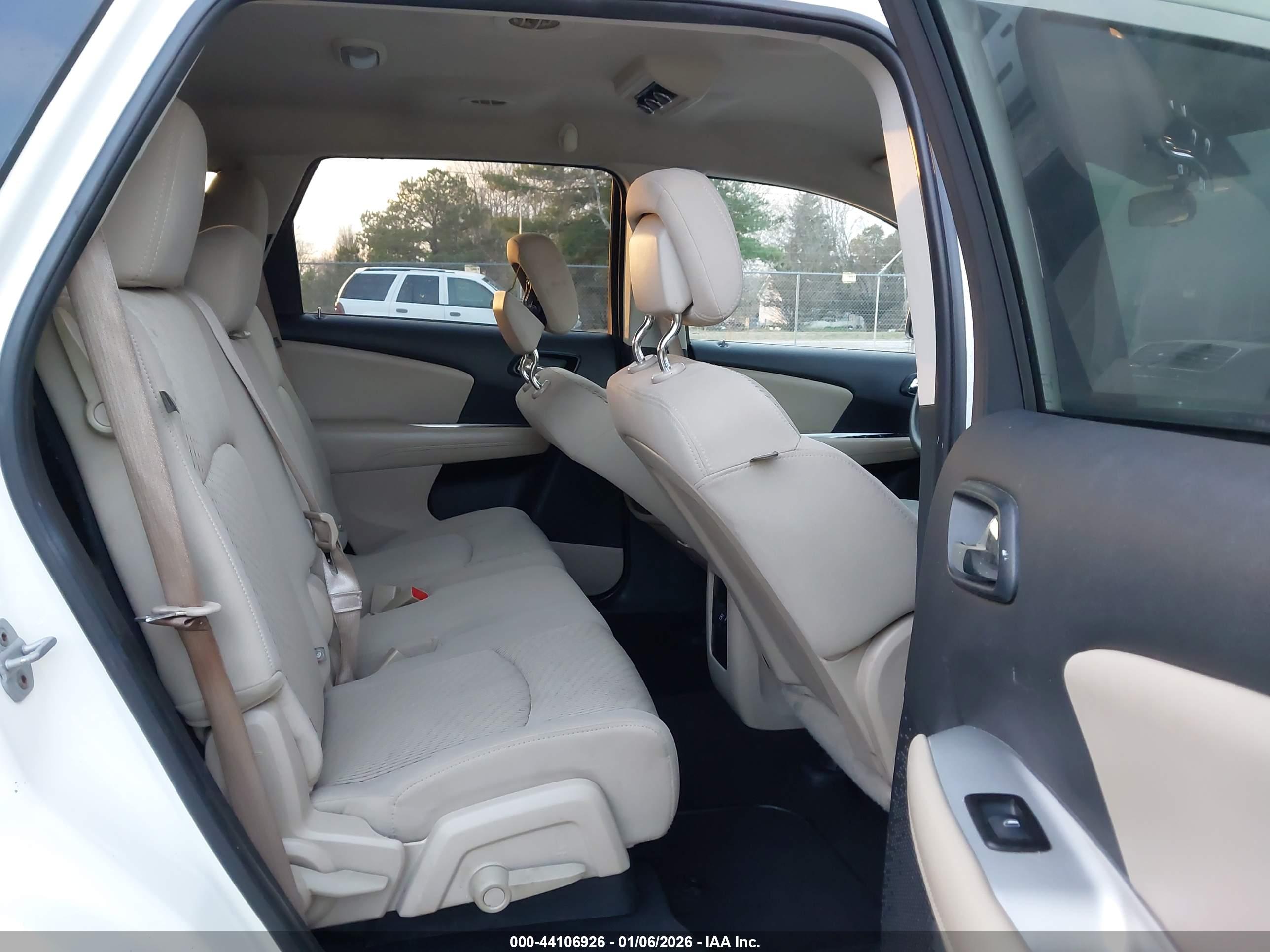 DODGE JOURNEY image 8