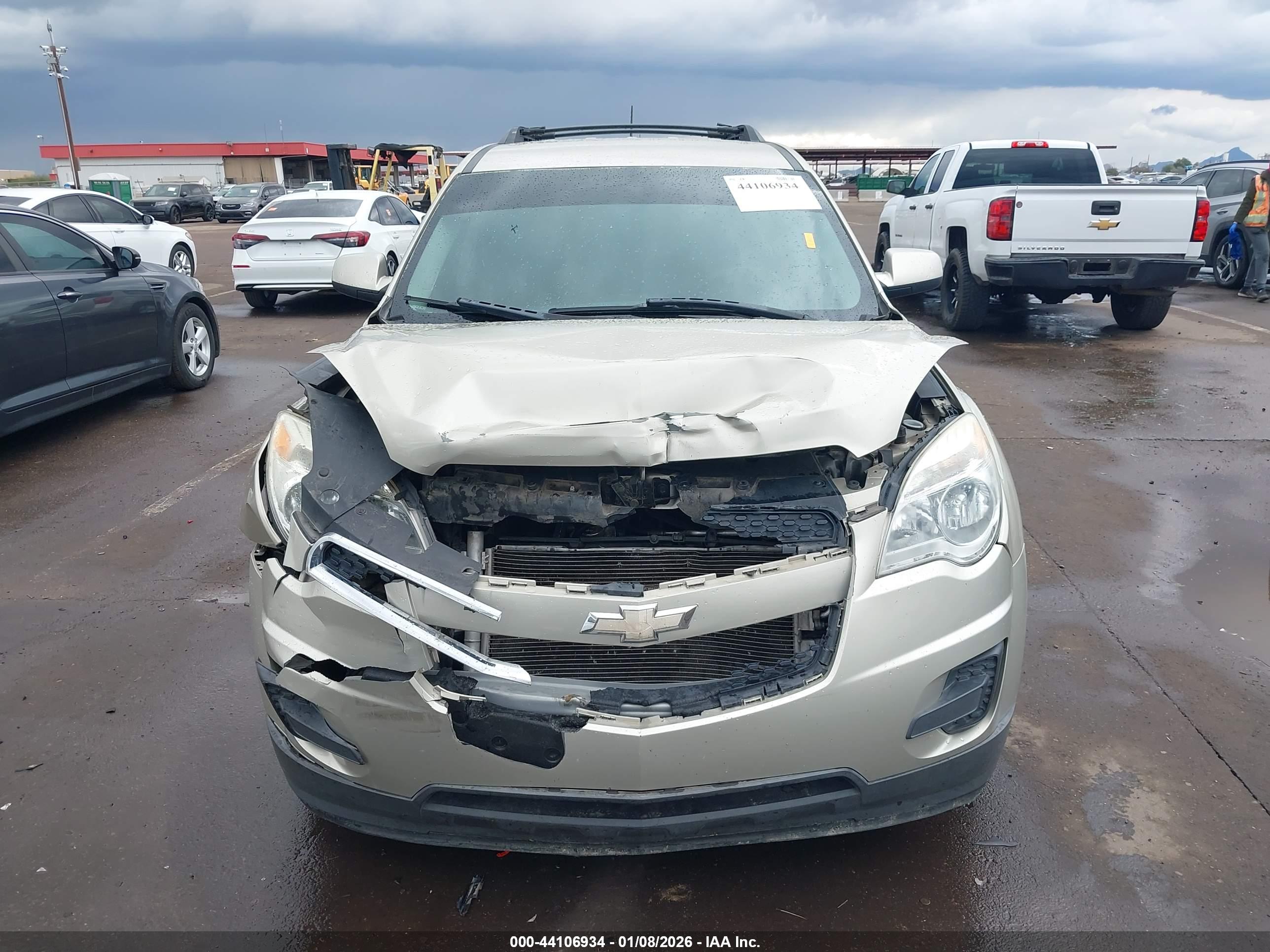 CHEVROLET EQUINOX image 6