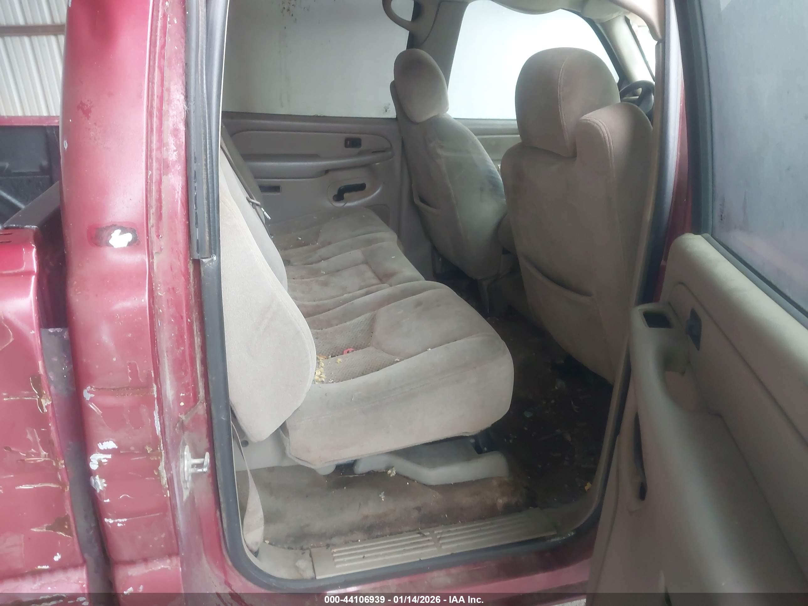 CHEVROLET SILVERADO image 8