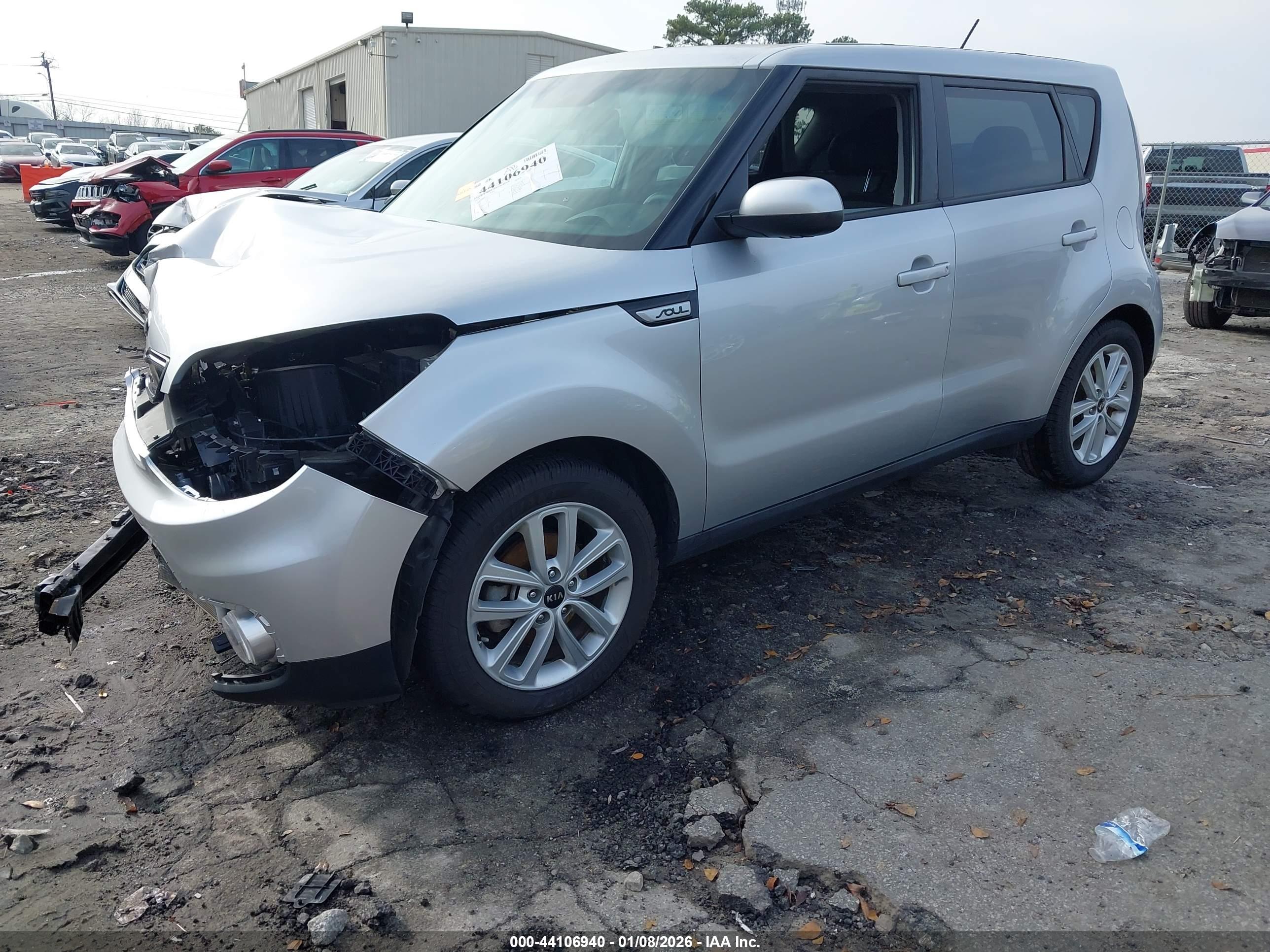KIA SOUL image 2