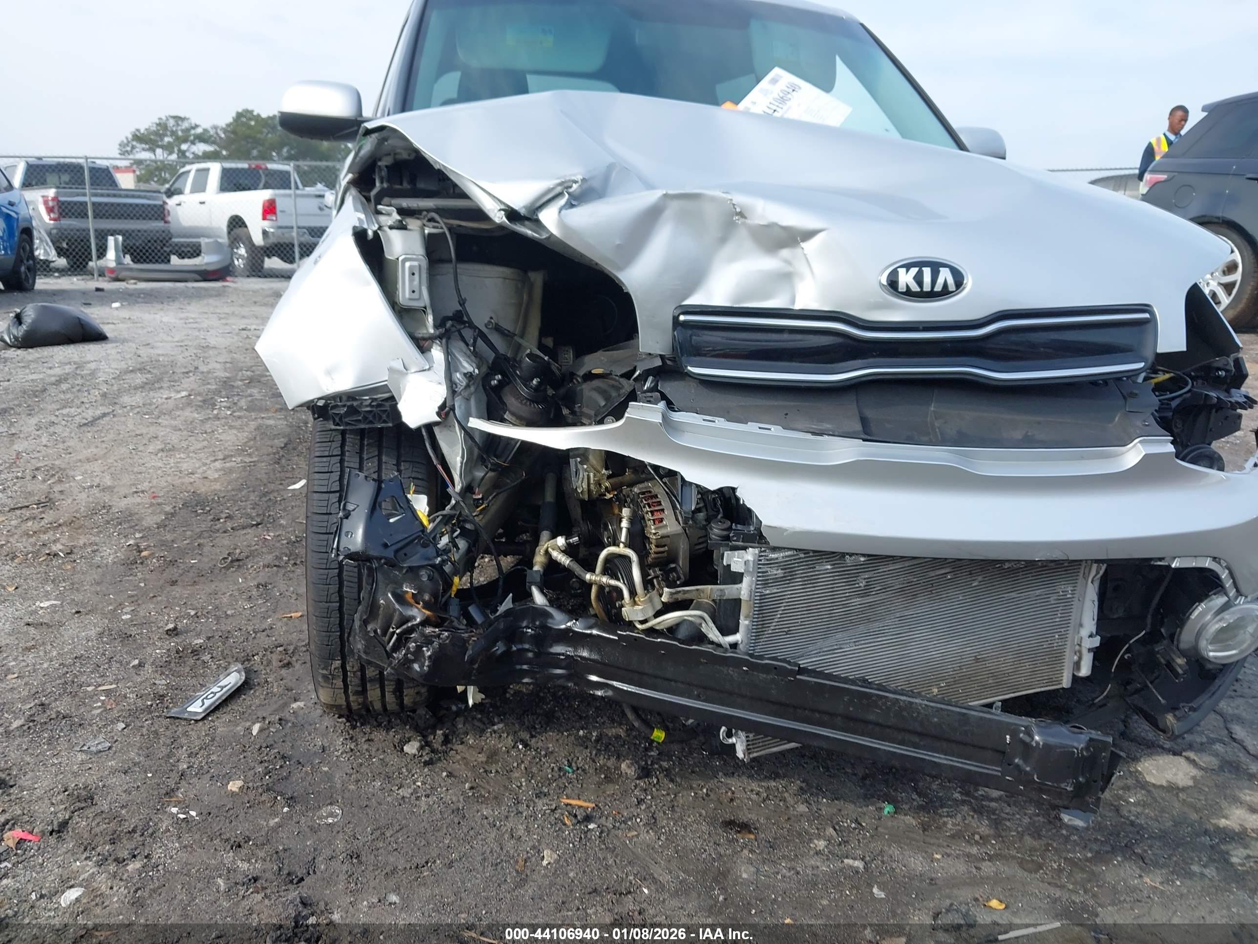 KIA SOUL image 6