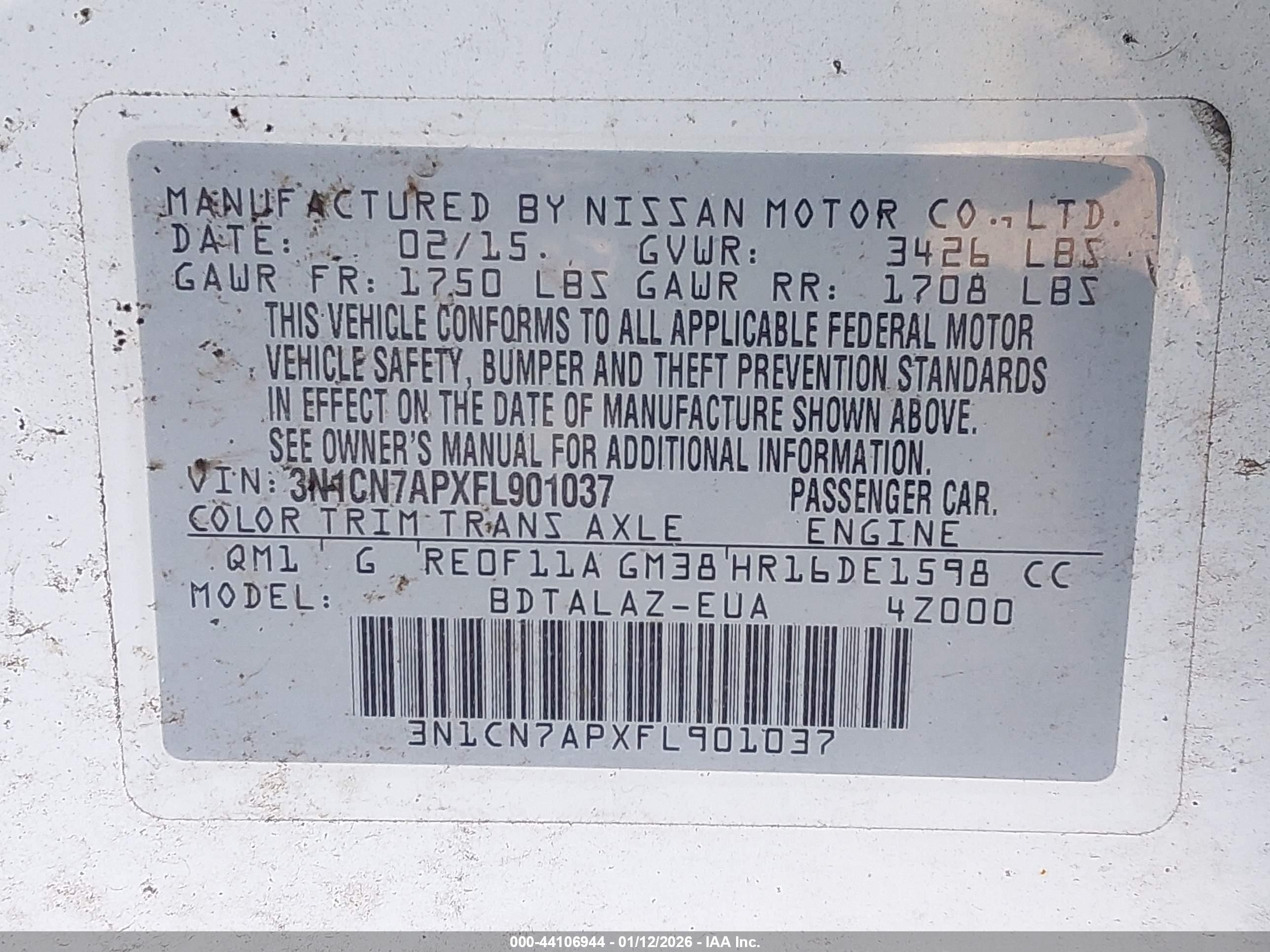 NISSAN VERSA image 9