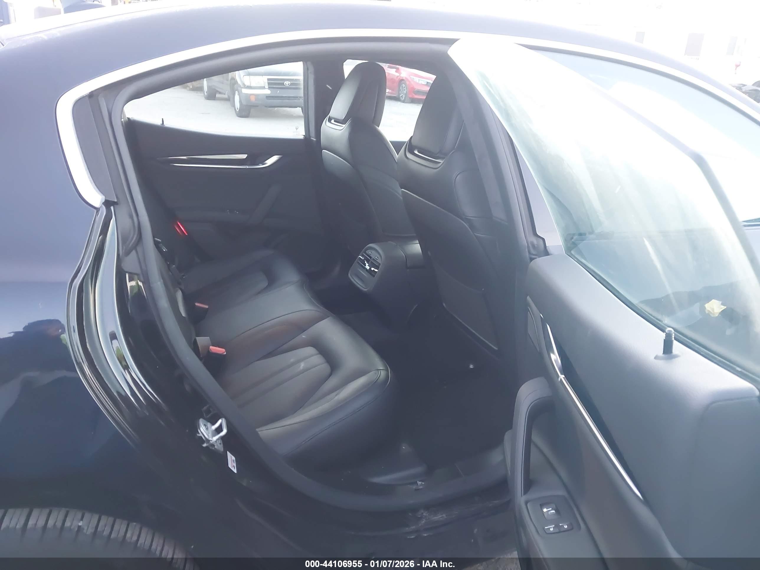 MASERATI GHIBLI image 8