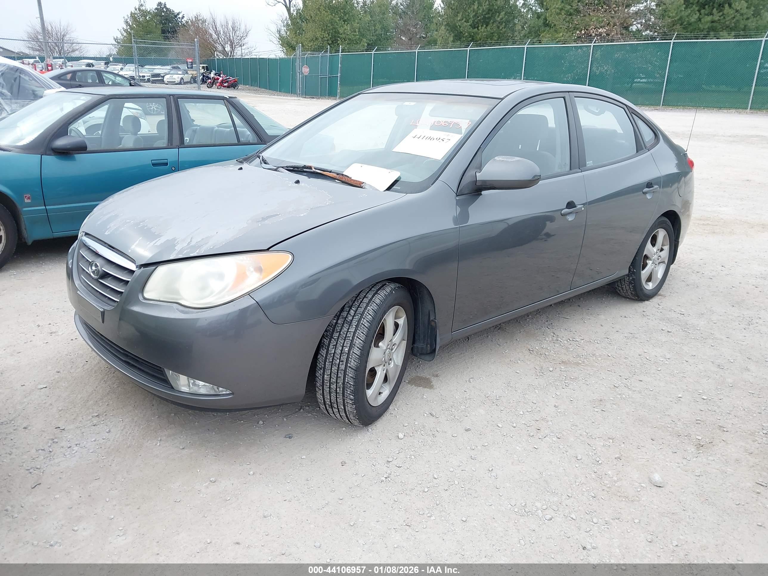 HYUNDAI ELANTRA image 2