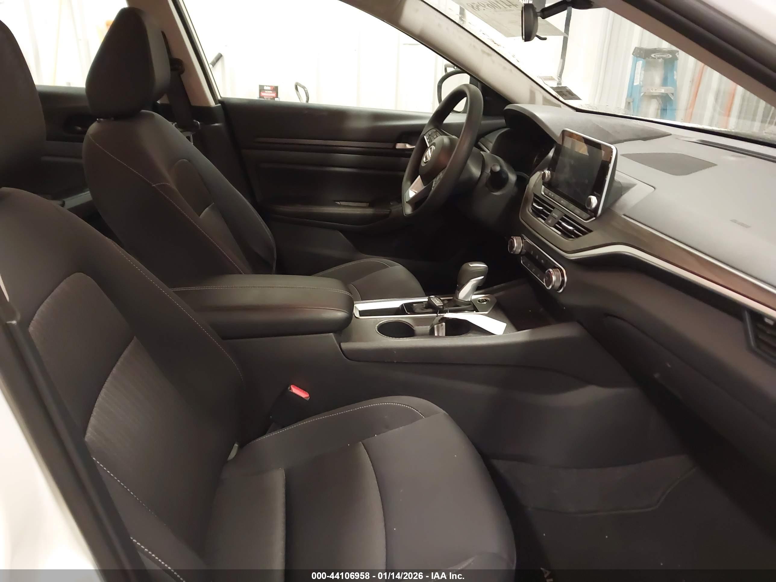 NISSAN ALTIMA image 5