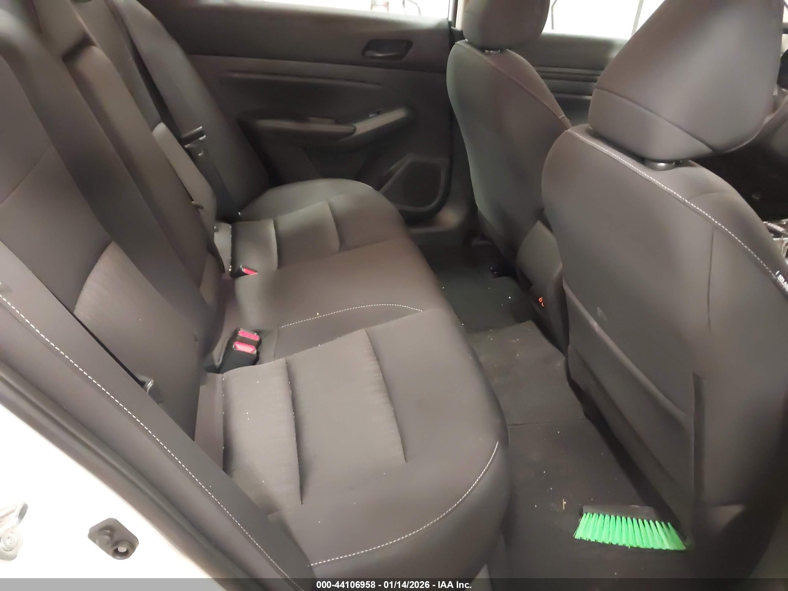 NISSAN ALTIMA image 8