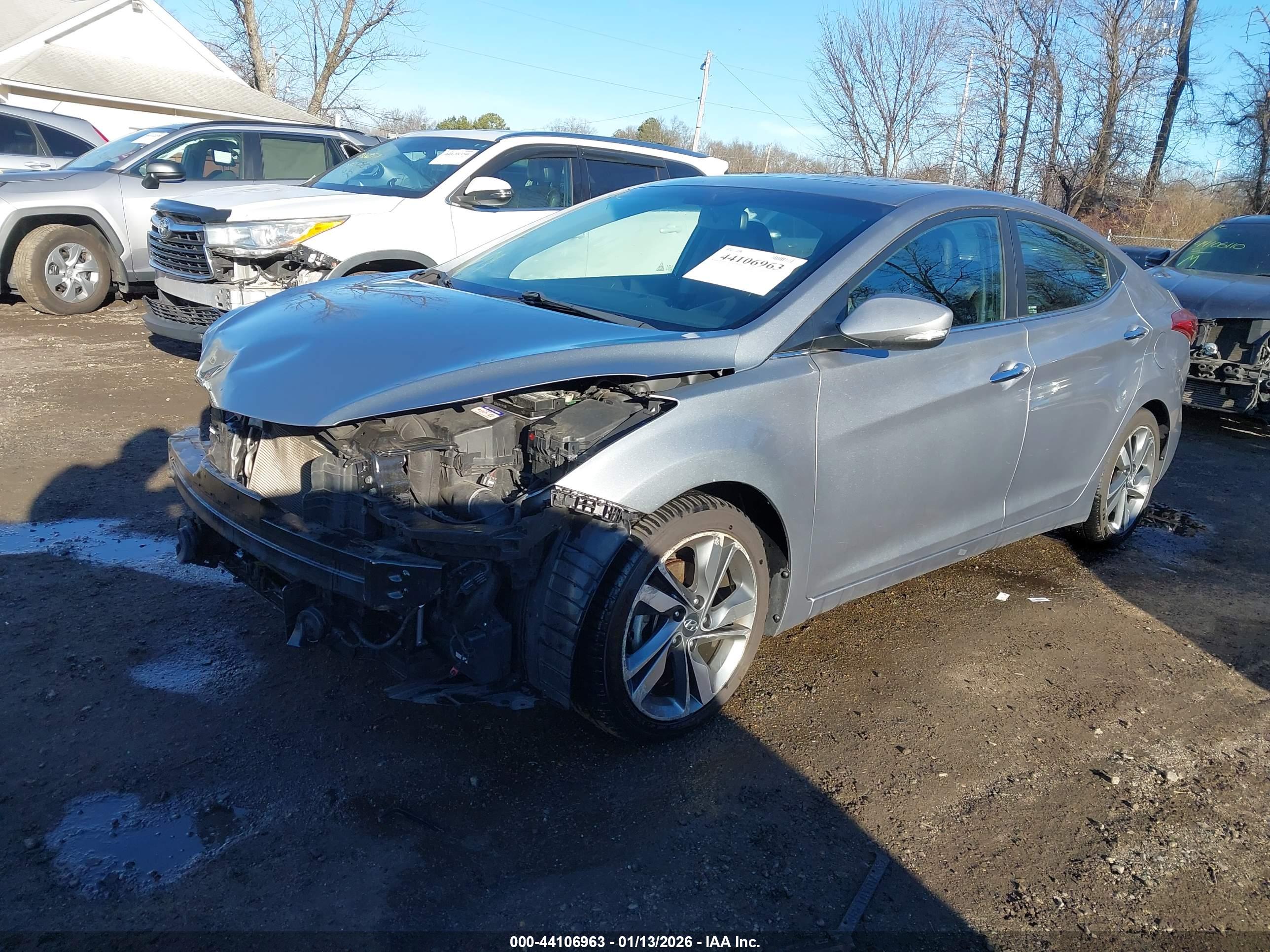 HYUNDAI ELANTRA image 2