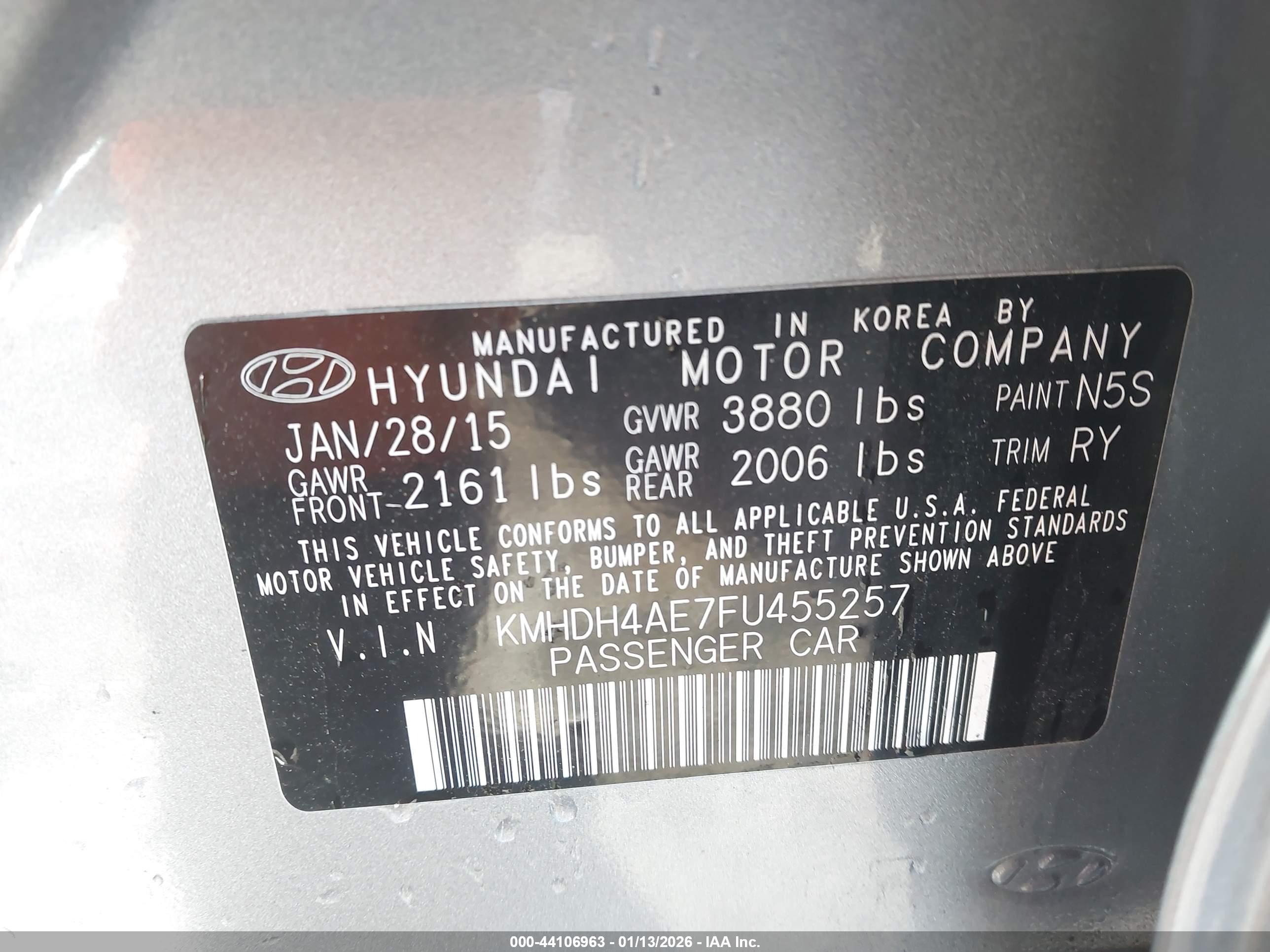 HYUNDAI ELANTRA image 9