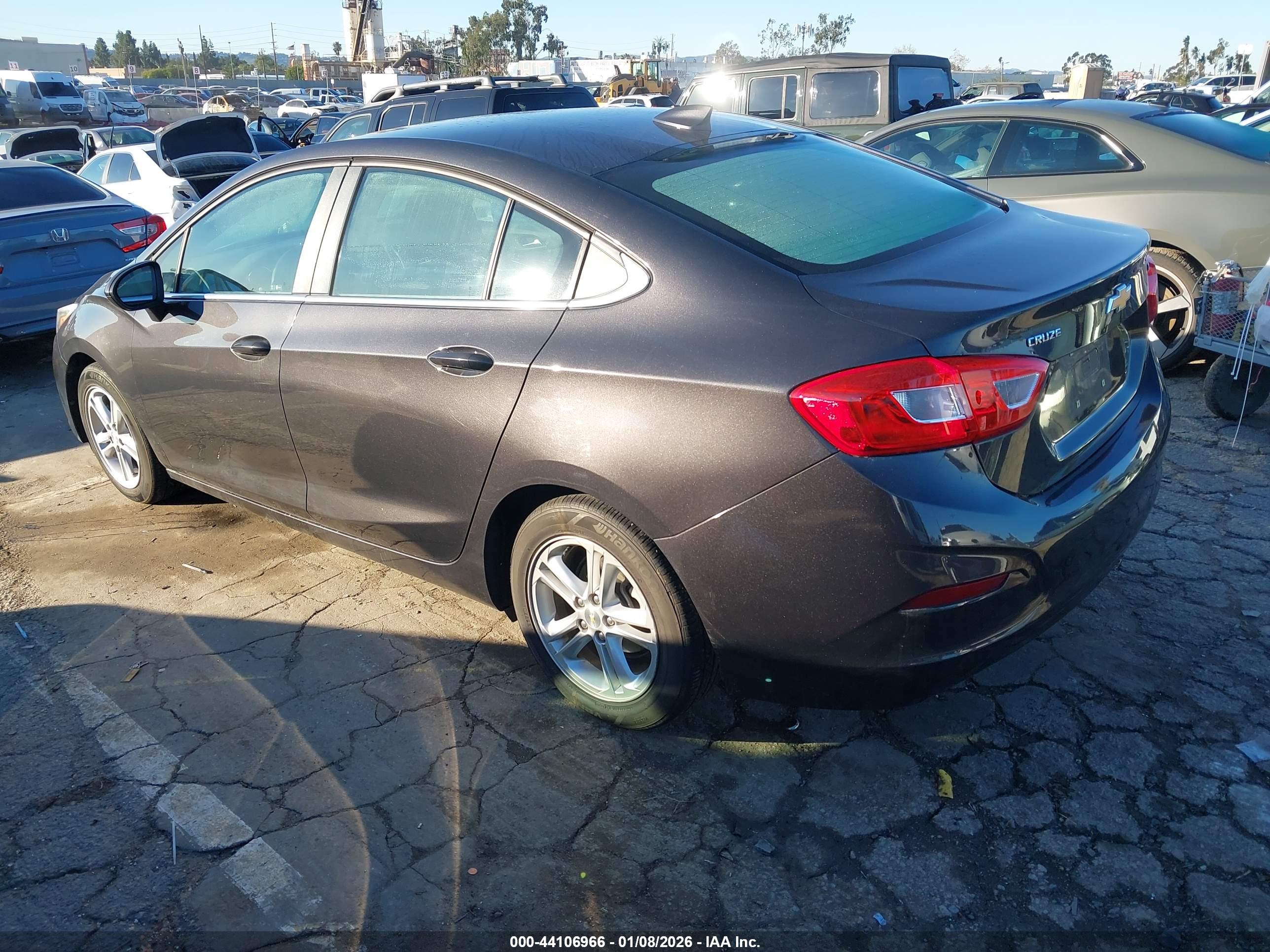 CHEVROLET CRUZE image 3