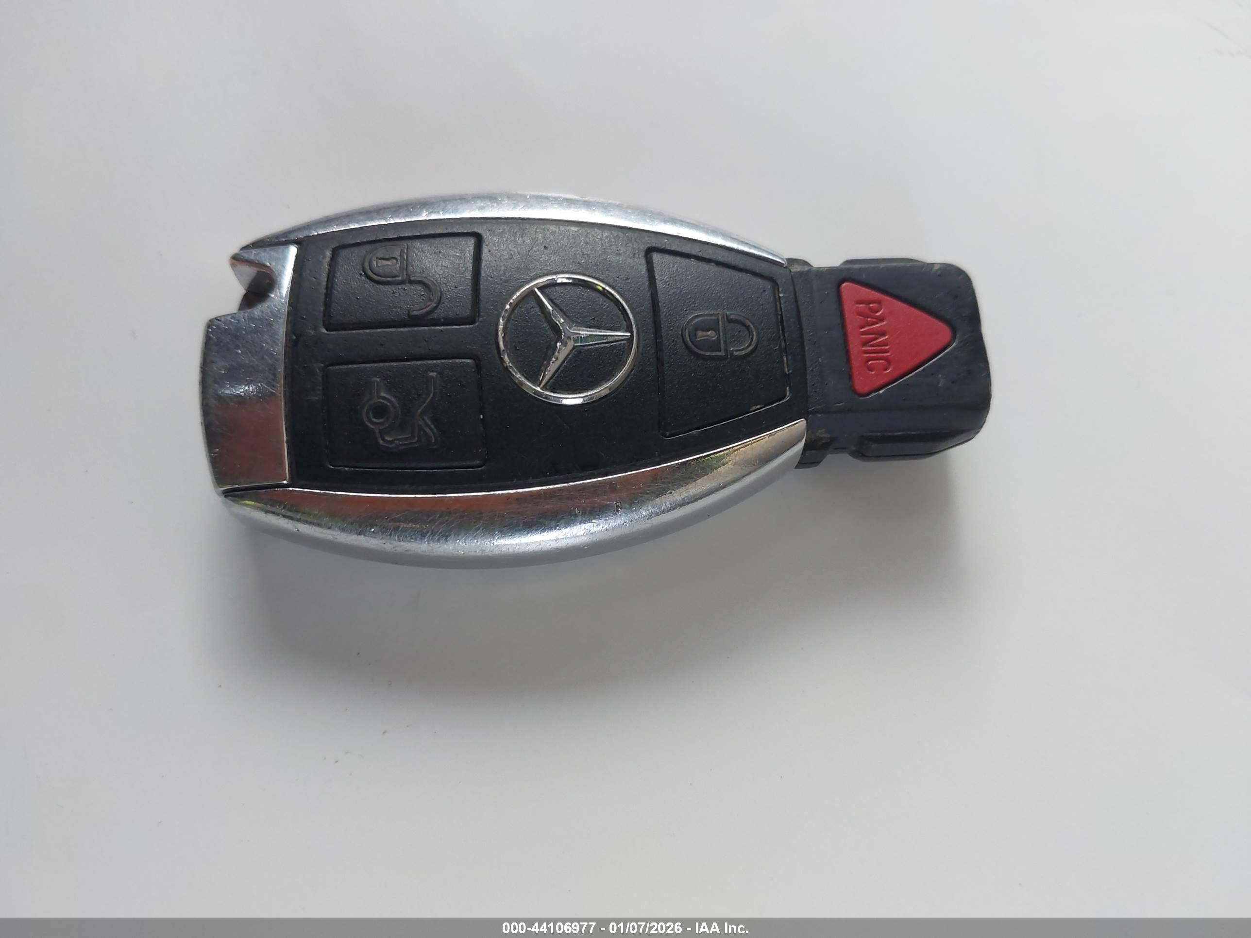 MERCEDES-BENZ C image 11