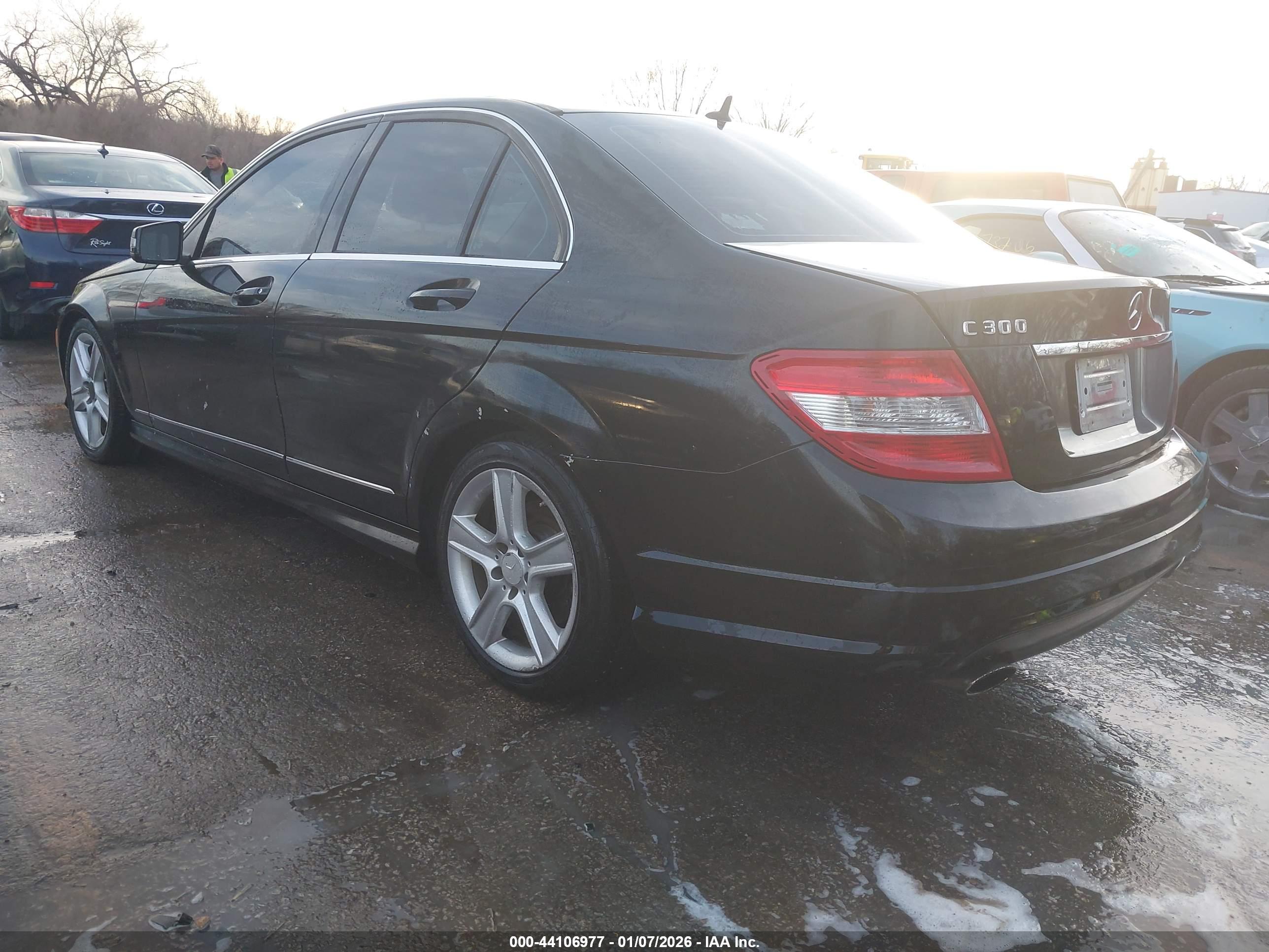 MERCEDES-BENZ C image 3