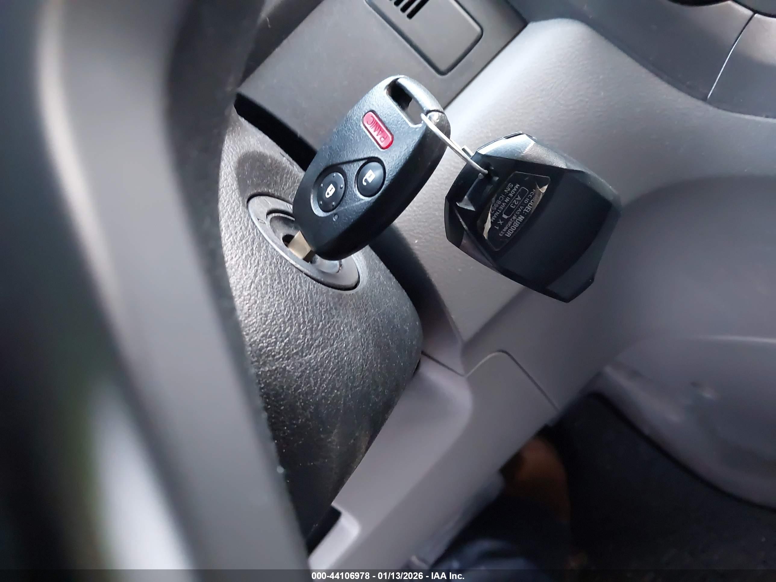 HONDA CR-V image 11