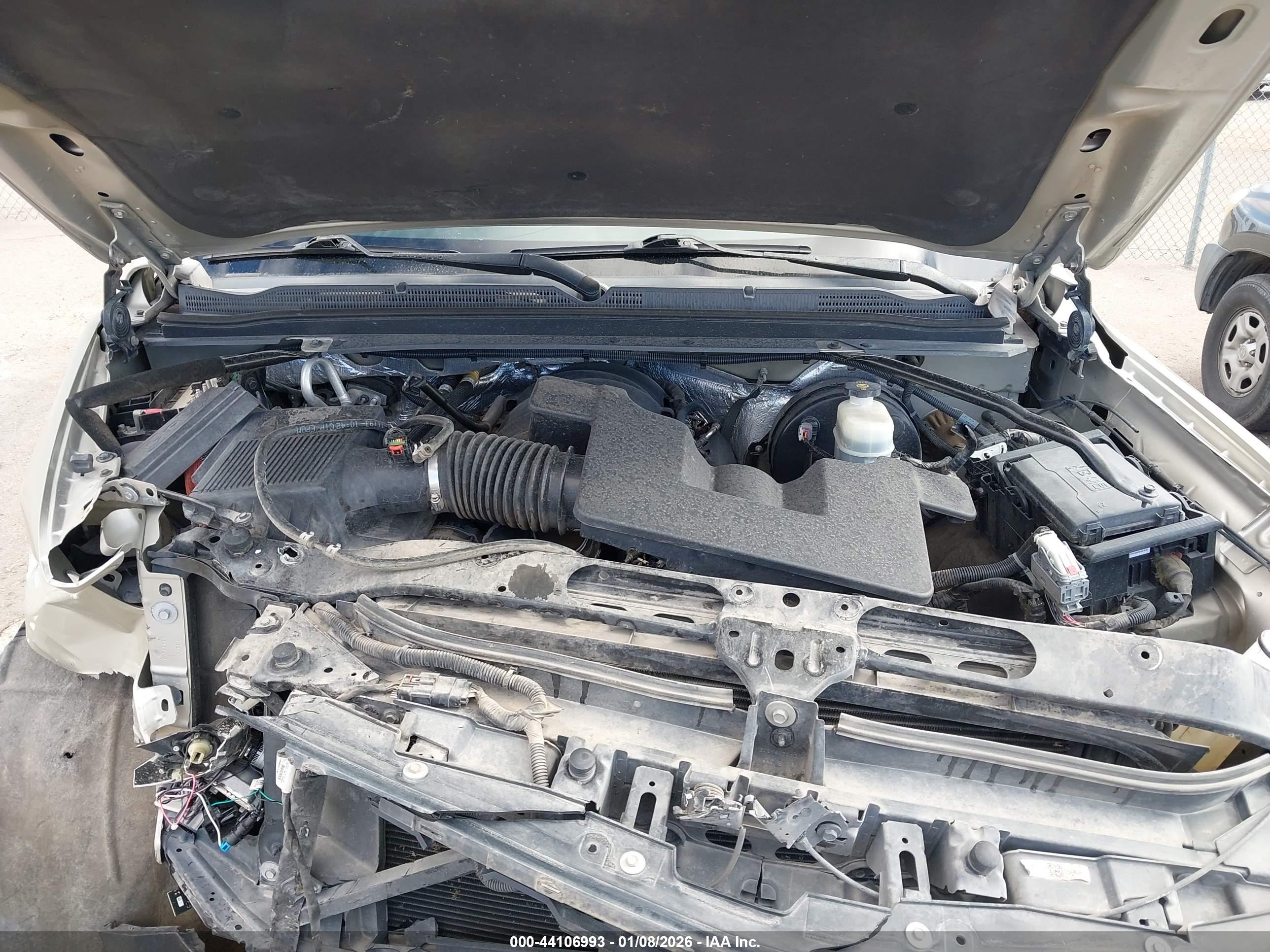 CHEVROLET TAHOE image 10