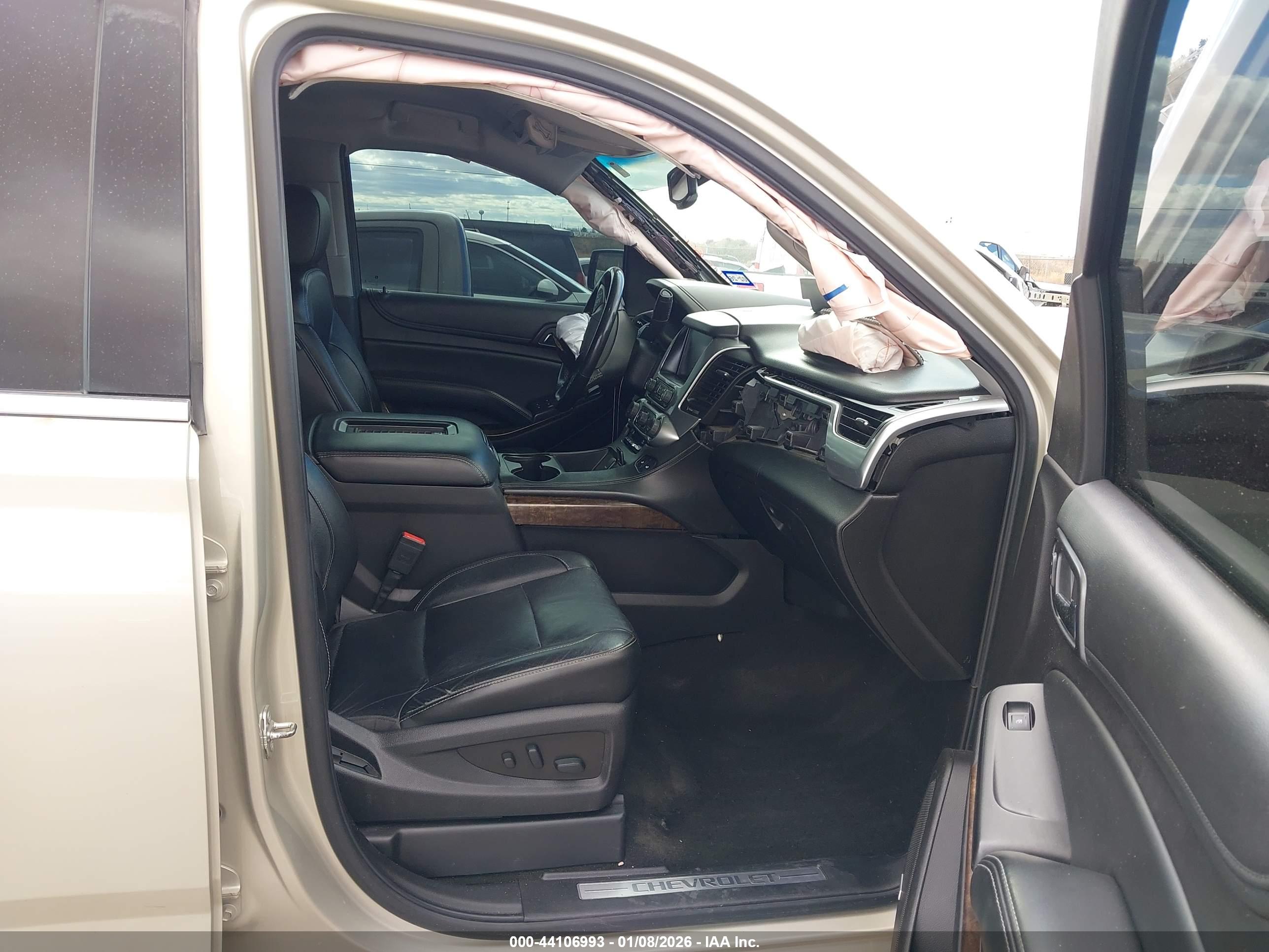 CHEVROLET TAHOE image 5