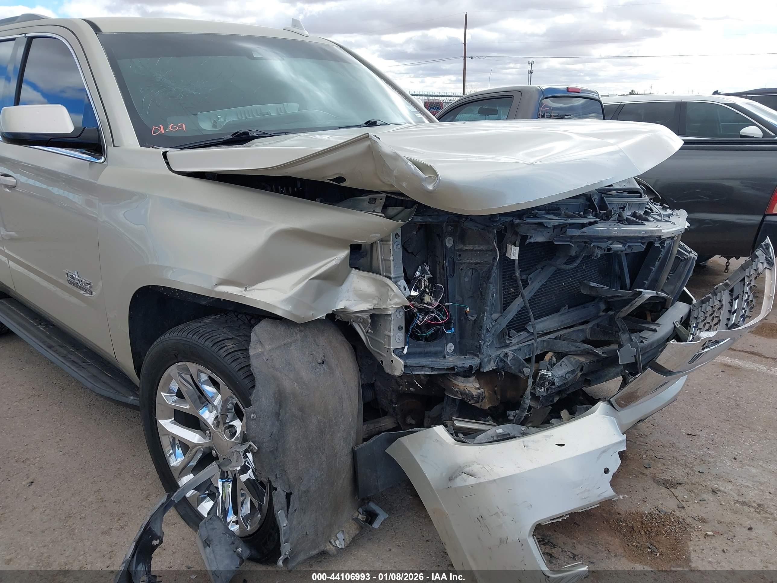 CHEVROLET TAHOE image 6